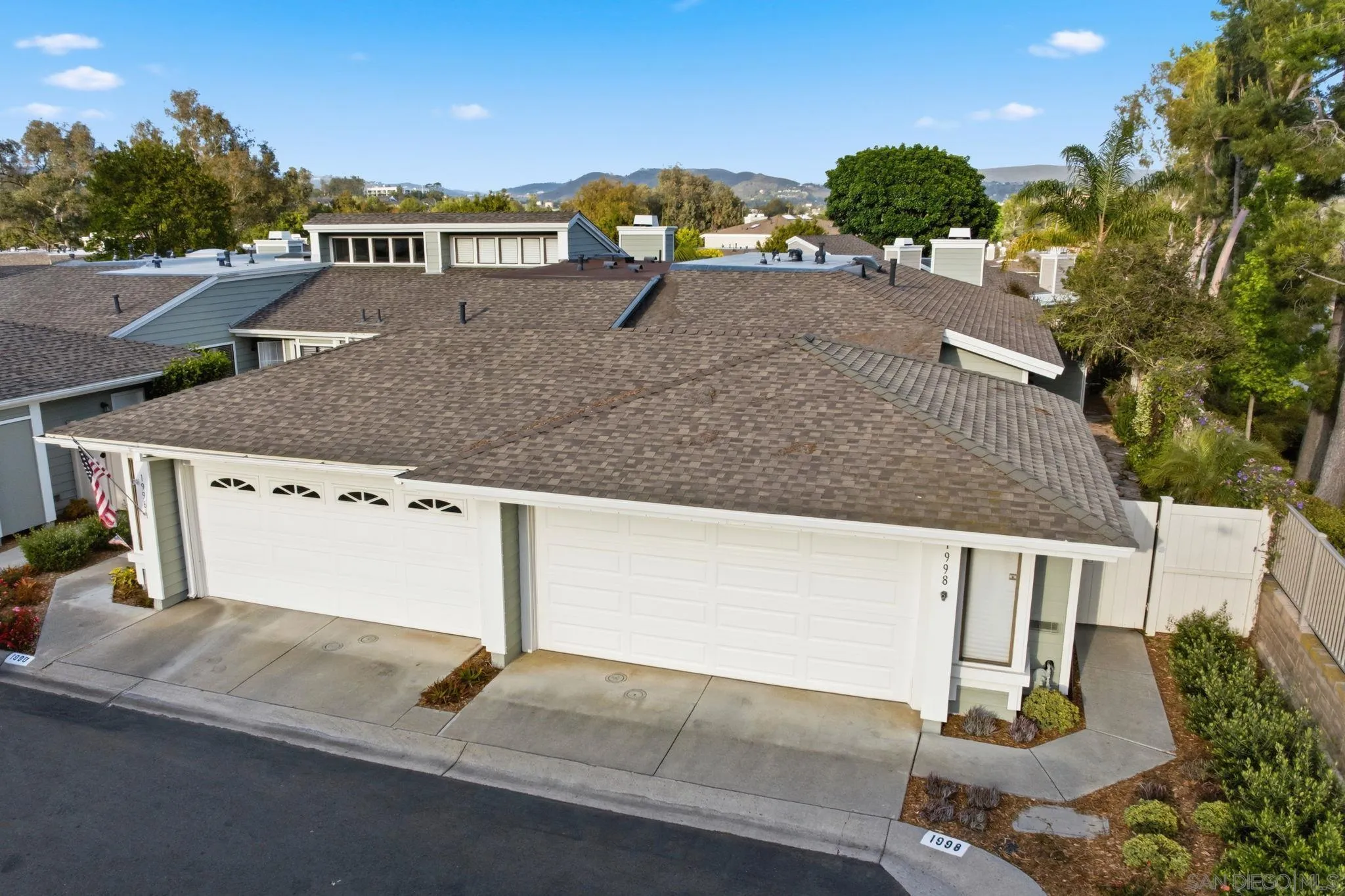 https://cdn.realtyfeed.com/cdn/127/260010581/668414466d32a7c81998342b96541e8d.webp