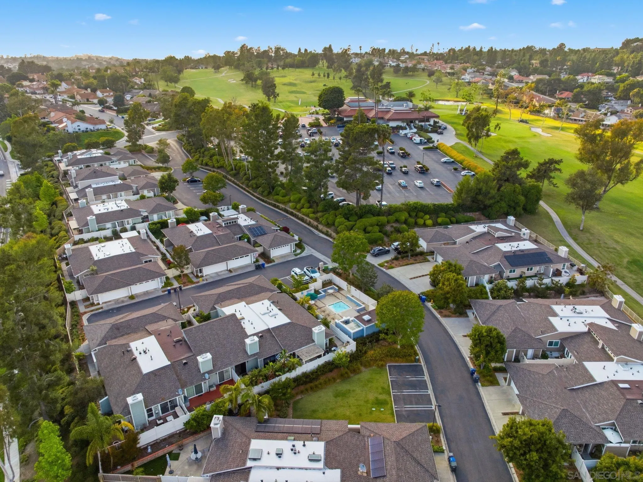 https://cdn.realtyfeed.com/cdn/127/260010581/a2a70a43f9192f34e2b27fa642c7a6b6.webp