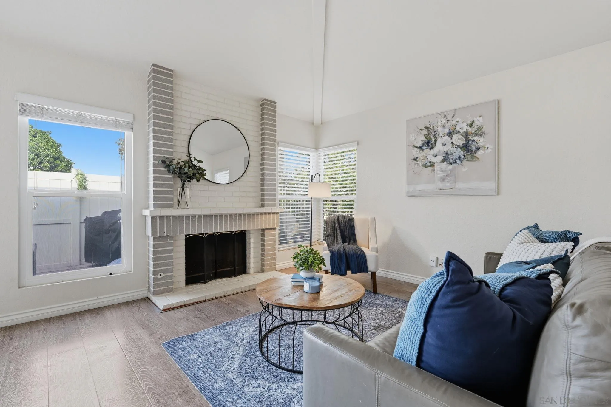 https://cdn.realtyfeed.com/cdn/127/260010581/a7b13862656ff333636d09b2cda74c64.webp