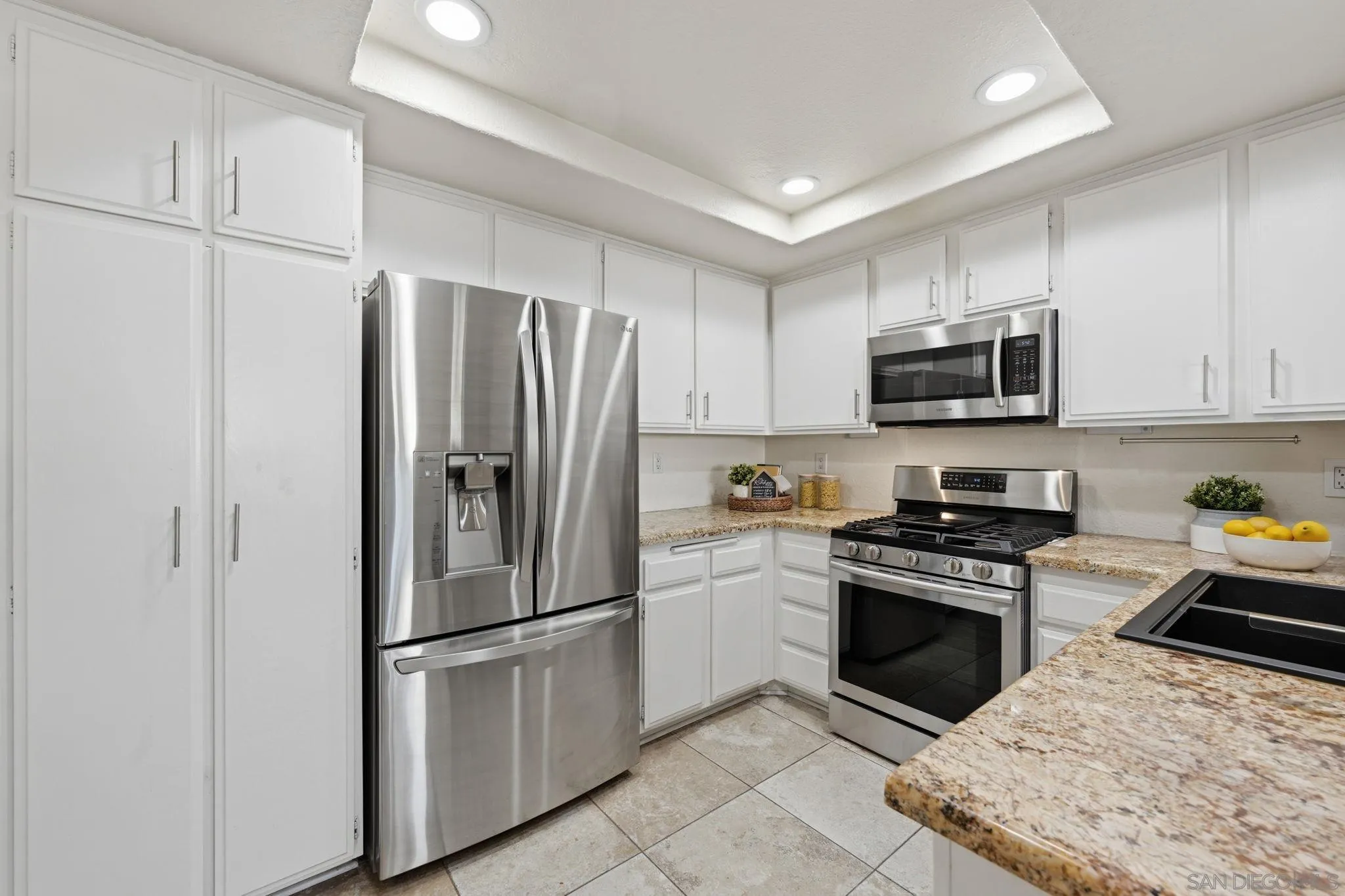 https://cdn.realtyfeed.com/cdn/127/260010581/ac1a125ea28175d15efa6fa7fde53f36.webp
