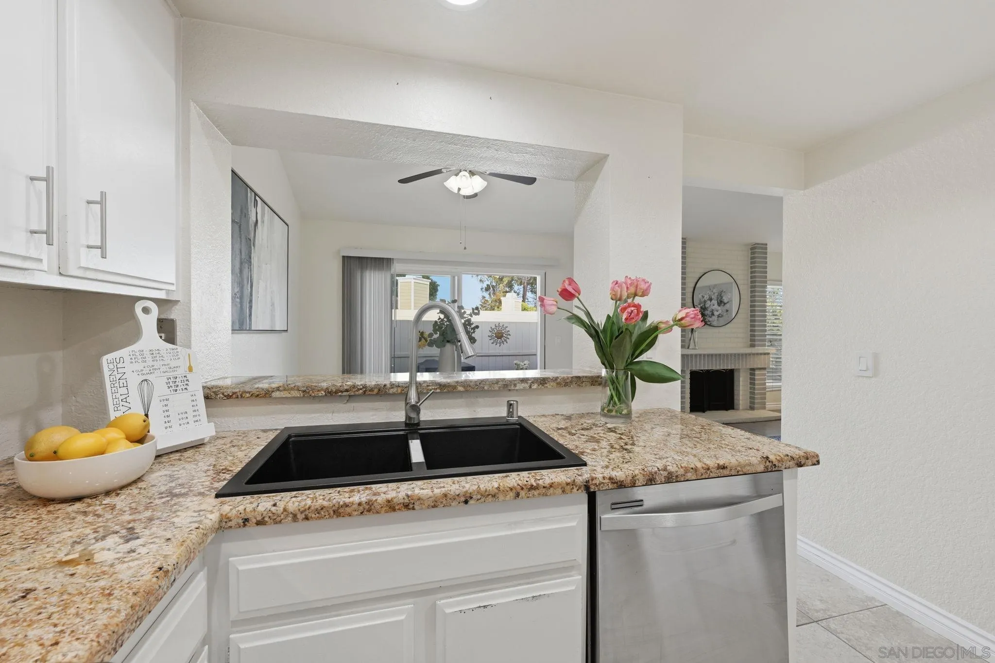 https://cdn.realtyfeed.com/cdn/127/260010581/e6f59e28b54b20aff54e848565c13f57.webp