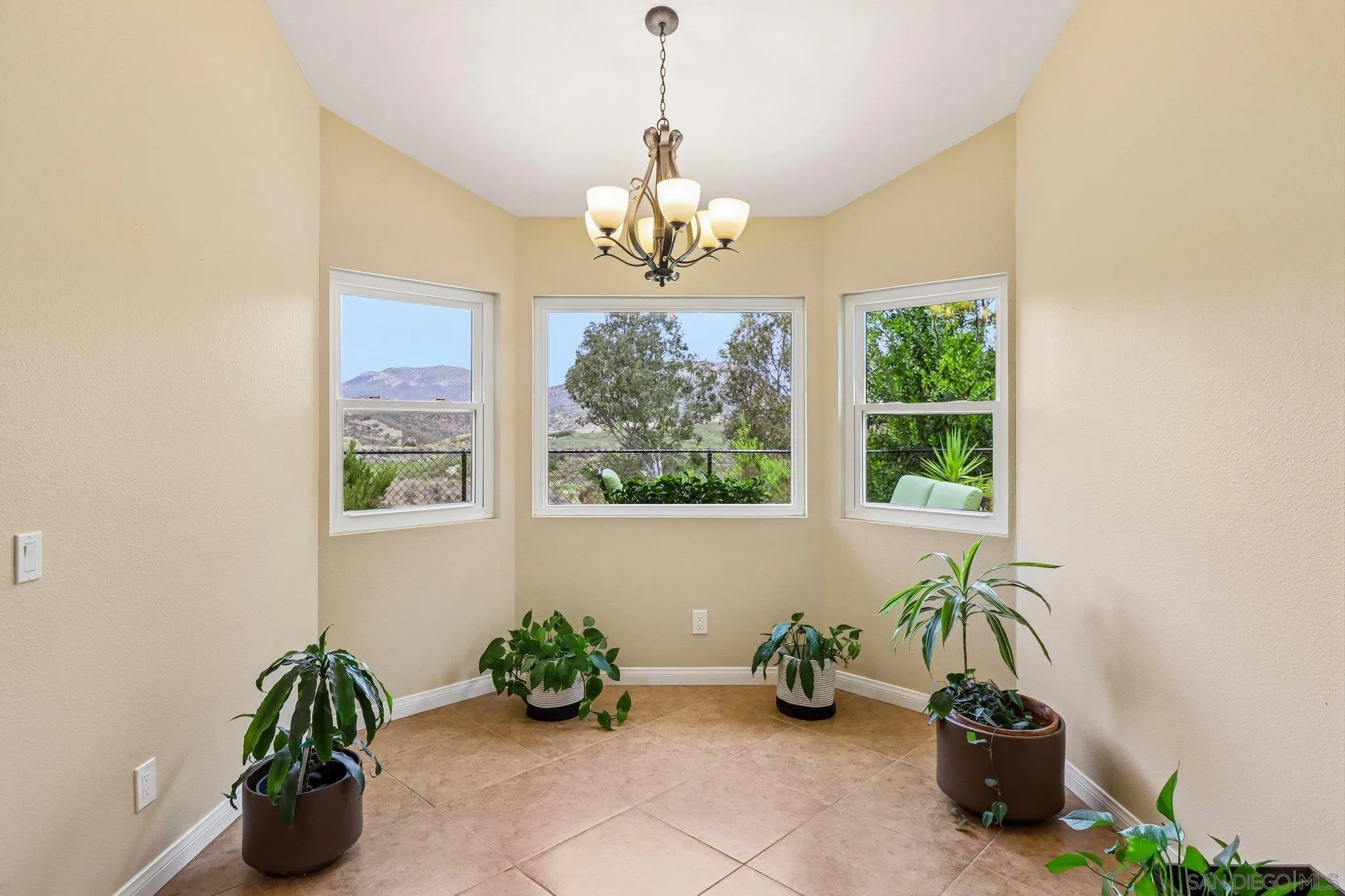 Photo #11: 260010582 Listing: Photo #11