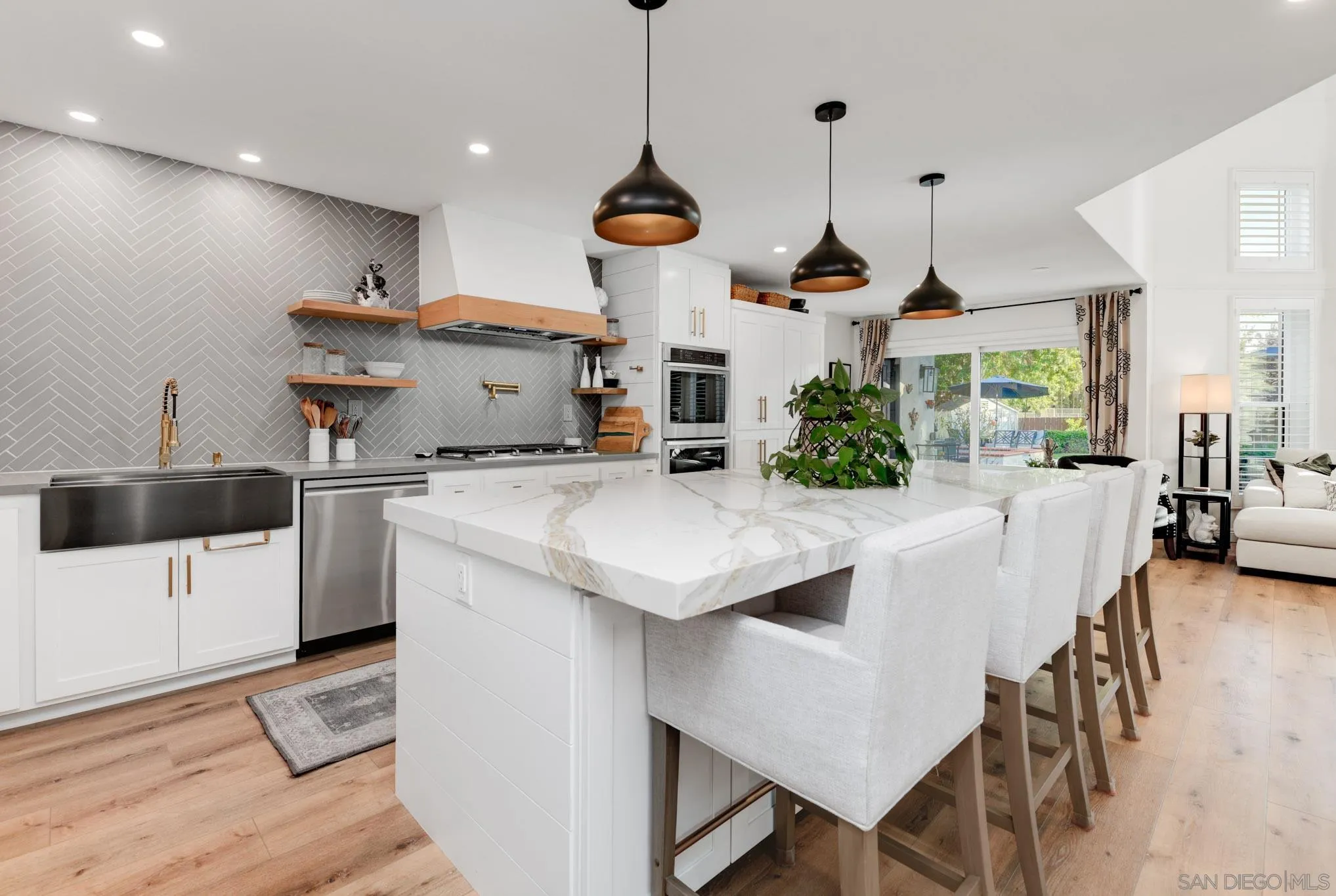 https://cdn.realtyfeed.com/cdn/127/260010586/51f7d261606fa8e1b5e35387c3f00667.webp
