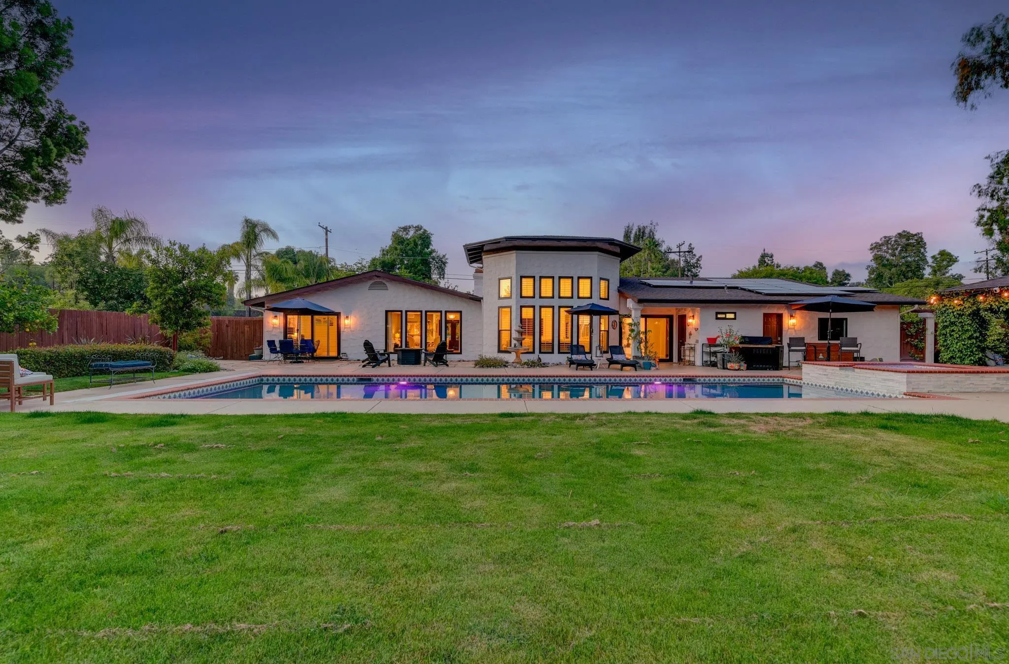 https://cdn.realtyfeed.com/cdn/127/260010586/855276cced7bec602c5ebd5e227db2a4.webp
