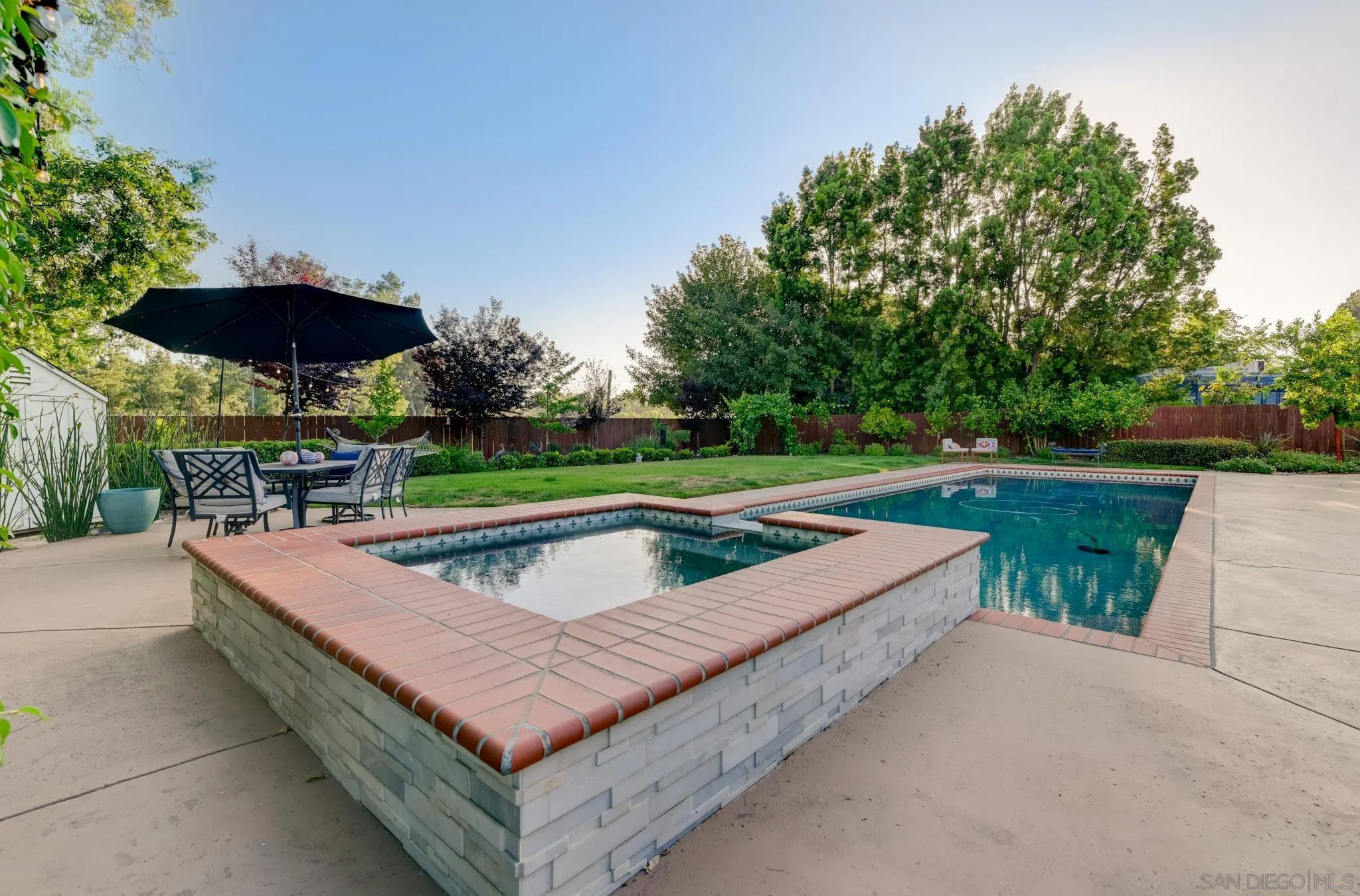 https://cdn.realtyfeed.com/cdn/127/260010586/a6b7c9df67d307726d40ff301211aafa.webp