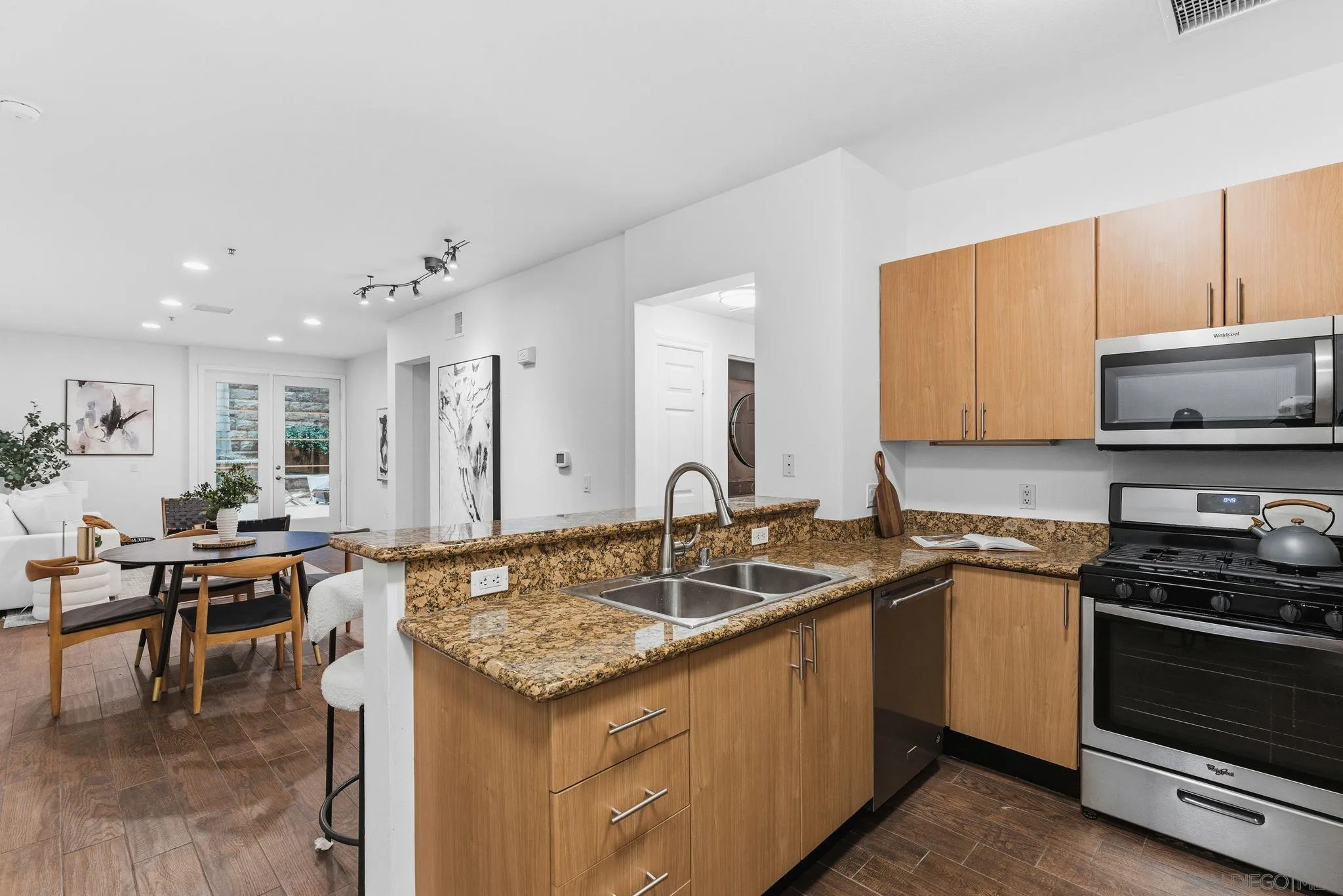 Photo #11: 260010589 Listing: Photo #11