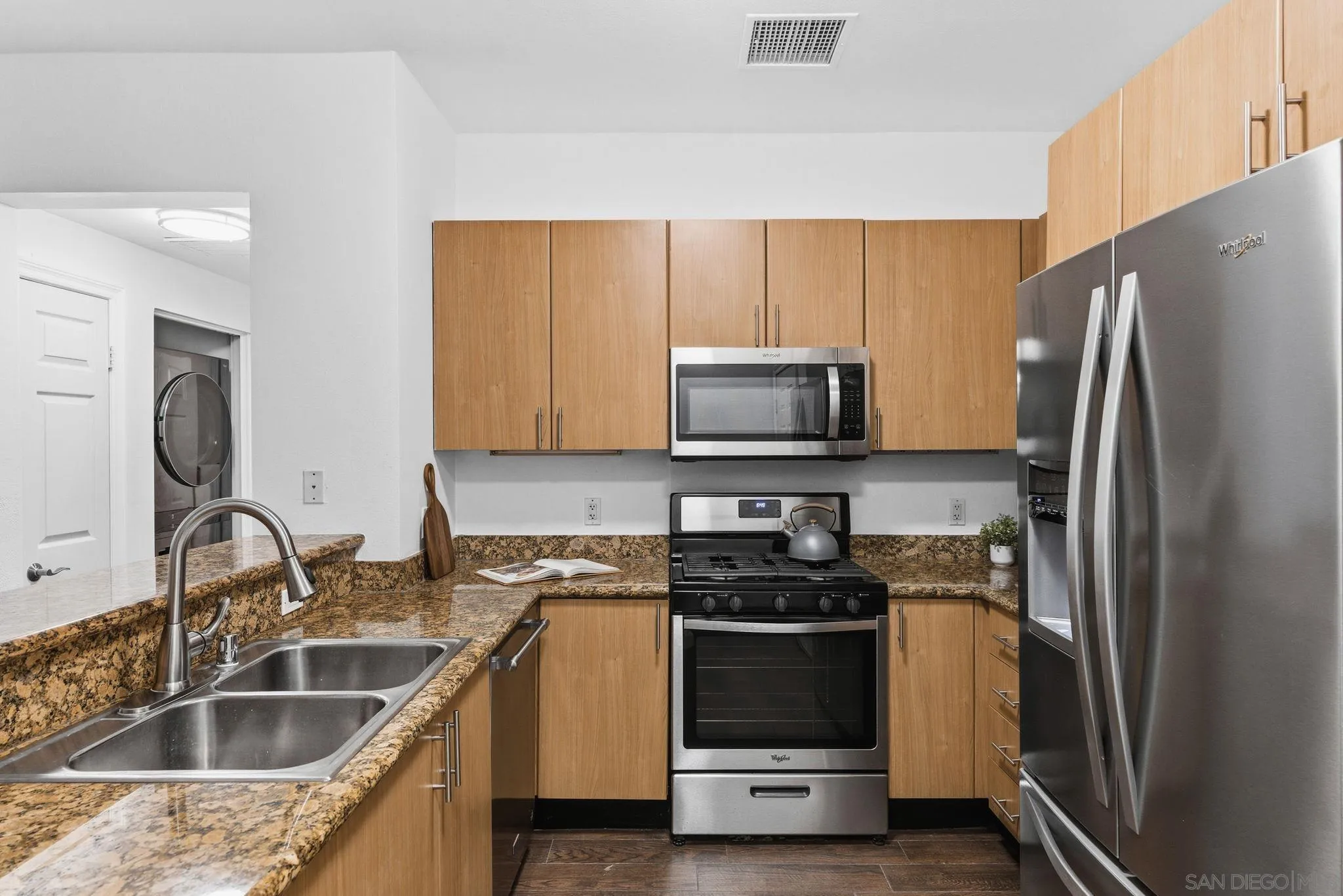 Photo #10: 260010589 Listing: Photo #10