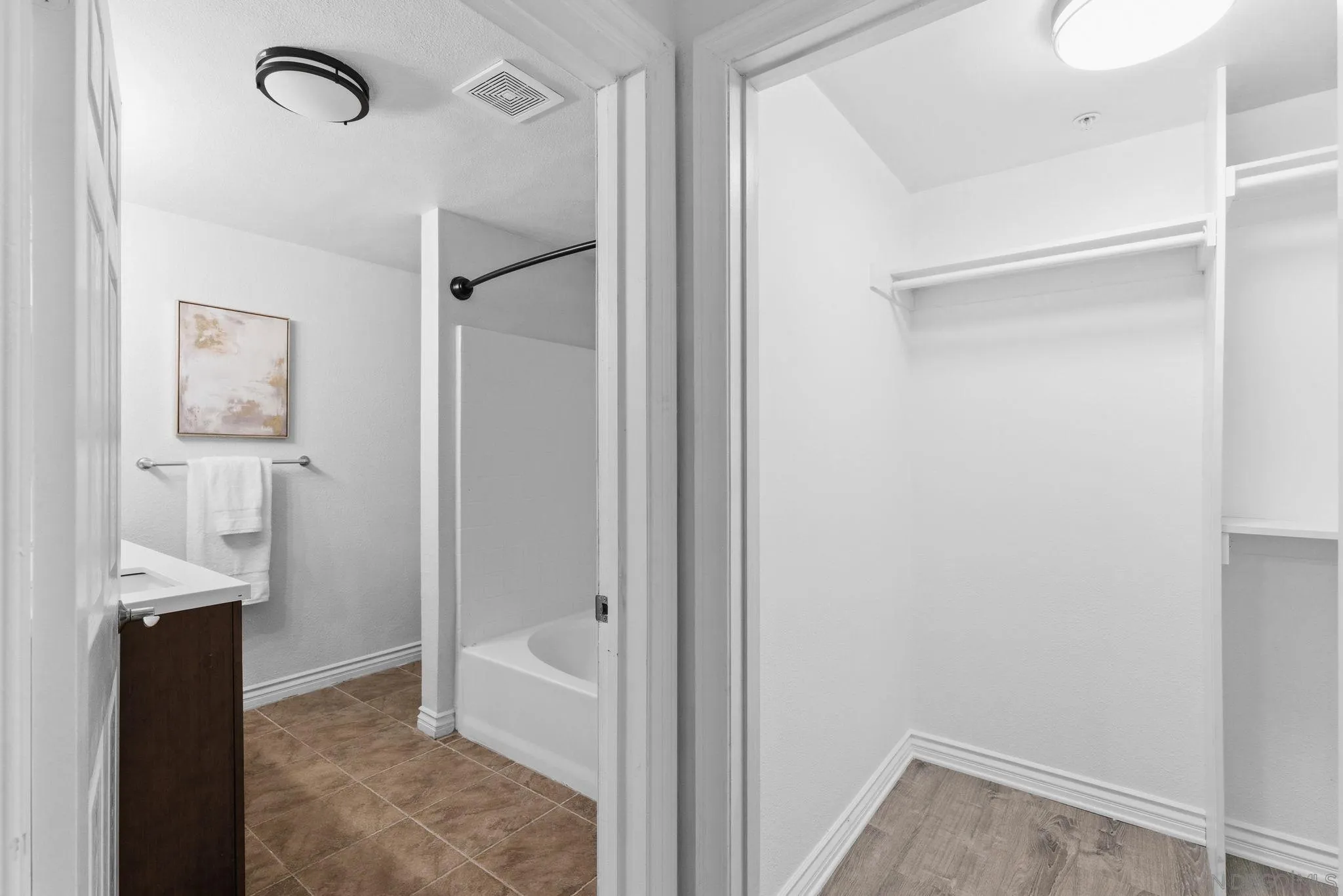 Photo #14: 260010589 Listing: Photo #14
