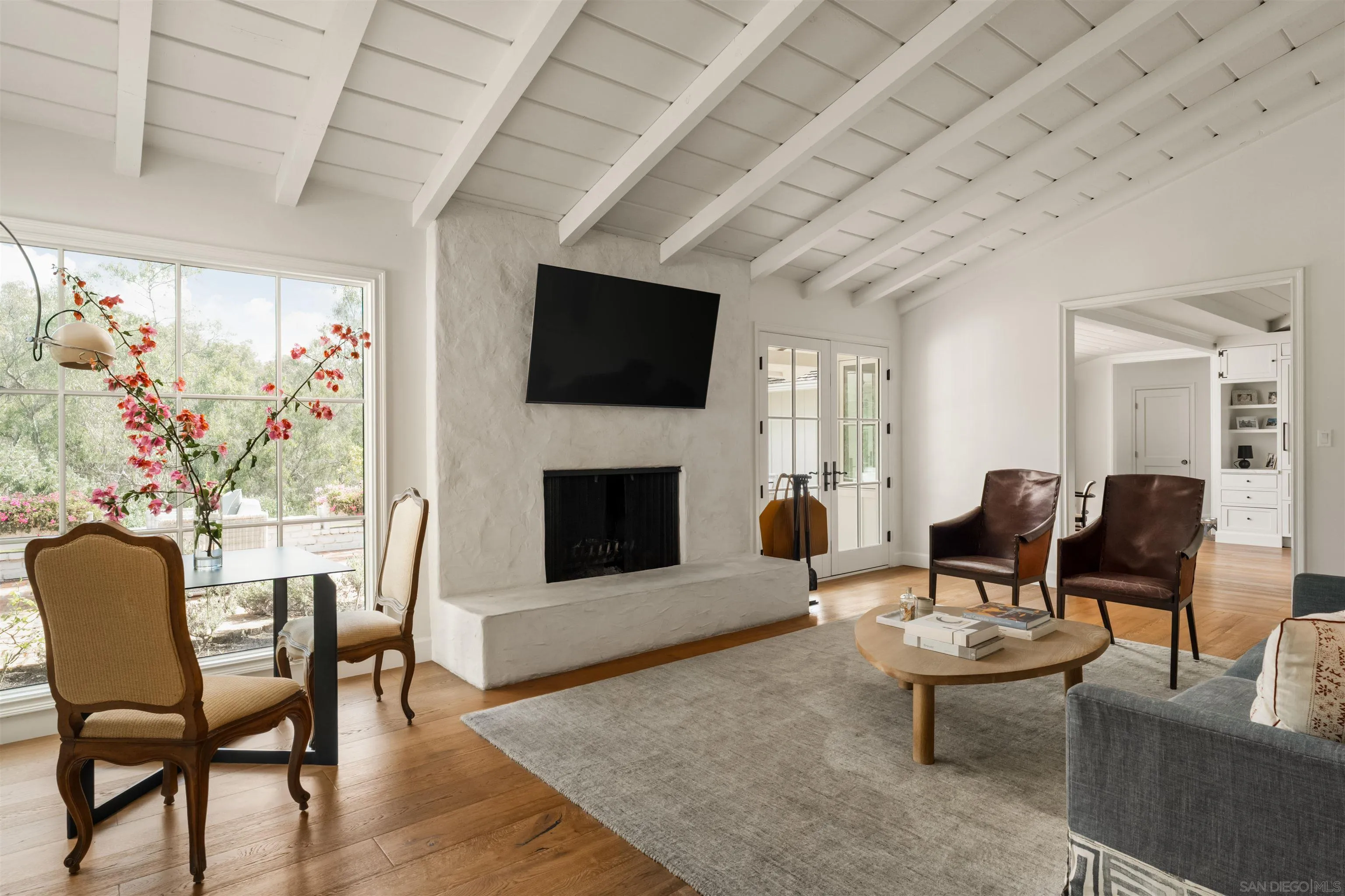 https://cdn.realtyfeed.com/cdn/127/260010593/429532e353c89a617cdbdf5bf79a7e98.webp