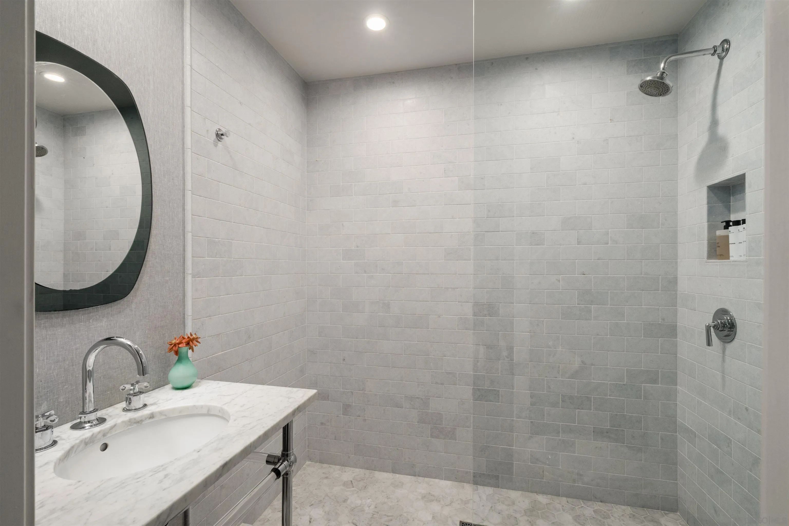 https://cdn.realtyfeed.com/cdn/127/260010593/ac22d3ee4e7842c050c2adb58ee1d76e.webp