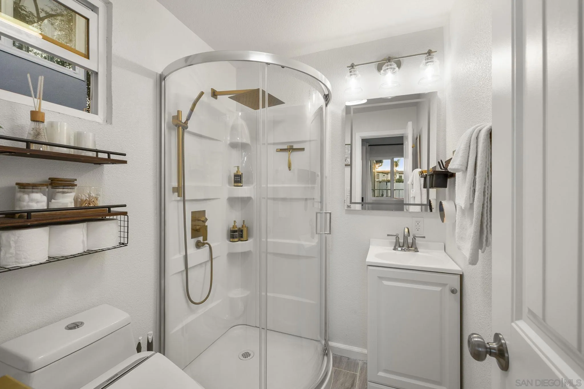 https://cdn.realtyfeed.com/cdn/127/260010594/0fe68daa198eacc1c22cb54908727ef5.webp