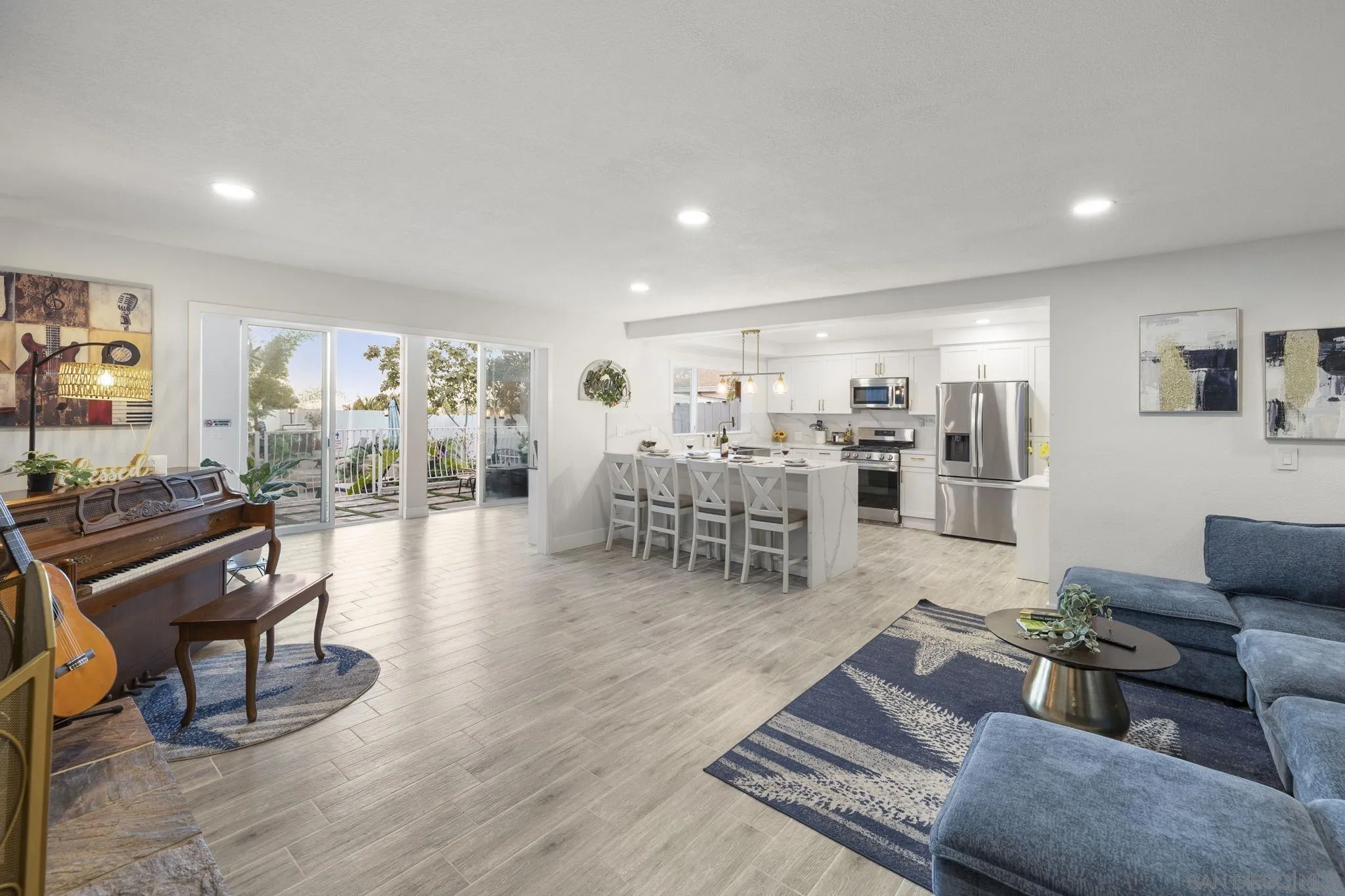 https://cdn.realtyfeed.com/cdn/127/260010594/eb886c0e4bfaadc12a30e2d8fb67ea61.webp