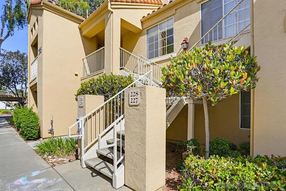 https://cdn.realtyfeed.com/cdn/127/260010596/13246df92d717d03852c2028a23f94aa.webp