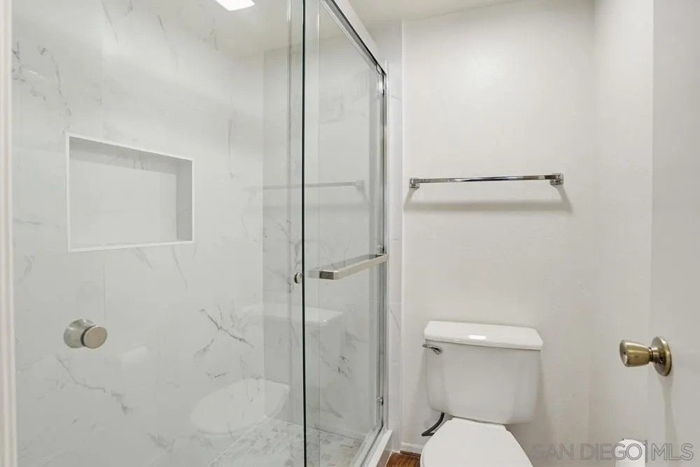 https://cdn.realtyfeed.com/cdn/127/260010596/489cda5f9fd79962104498c31a9e1345.webp