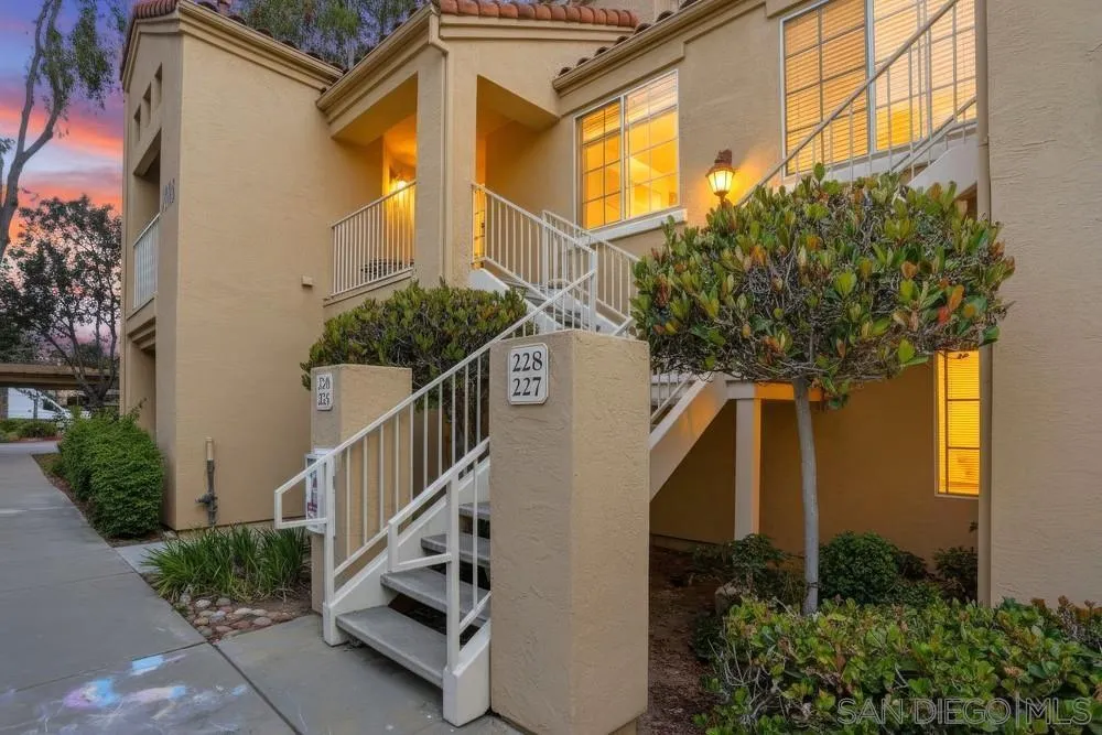 https://cdn.realtyfeed.com/cdn/127/260010596/60ab7e5a68d494bab0e800e6c4e9e0a8.webp