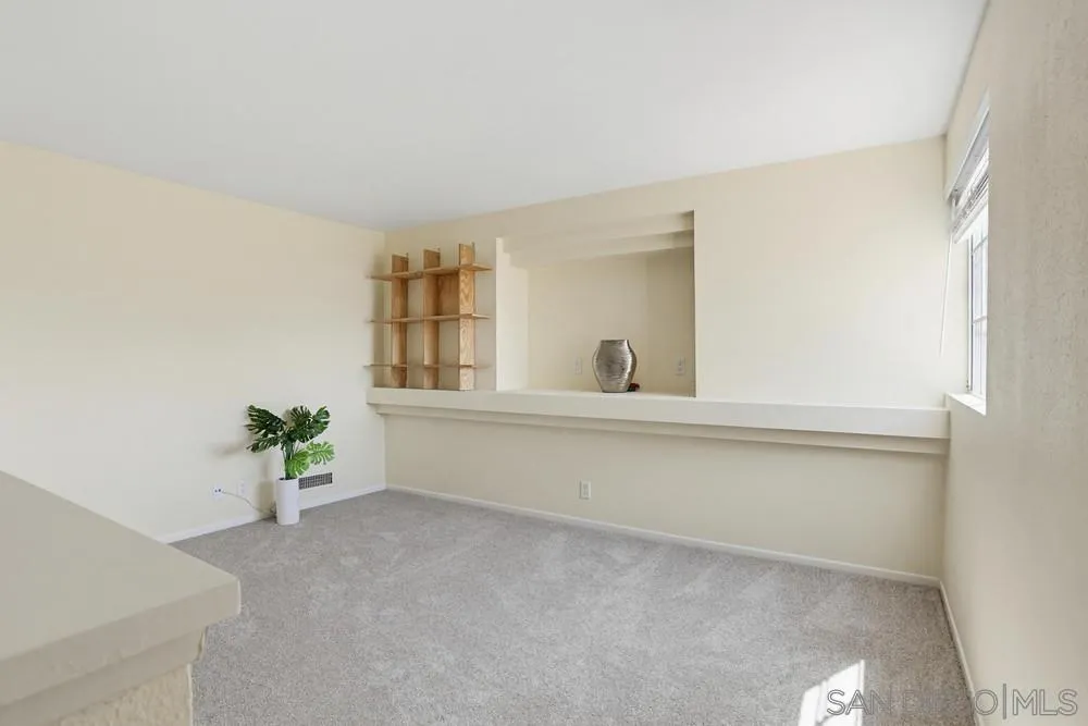 https://cdn.realtyfeed.com/cdn/127/260010596/9756a669bdcdbd150a86b56ccf65eb42.webp