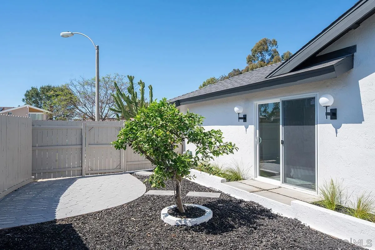 https://cdn.realtyfeed.com/cdn/127/260010598/08866f2b393ffa25b4e57303abf56036.webp