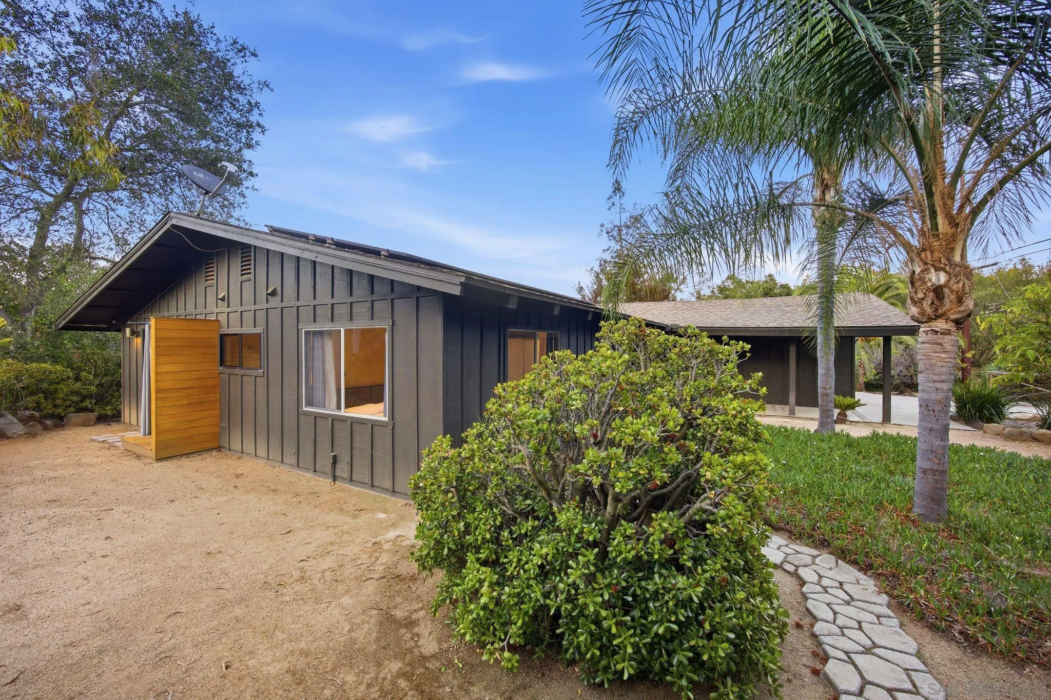 https://cdn.realtyfeed.com/cdn/127/260010605/2a09b281a08e37081a4e987f7bf9c939.webp