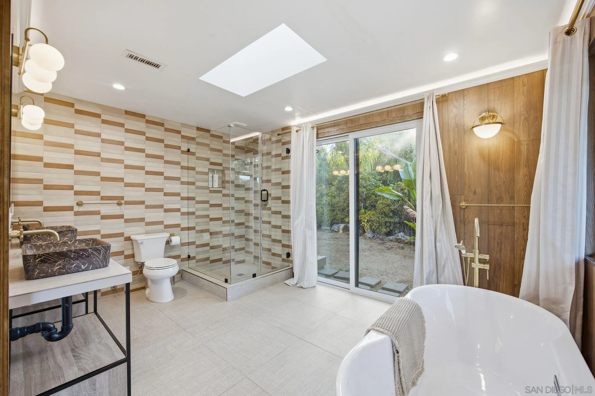 https://cdn.realtyfeed.com/cdn/127/260010605/51deea86a986865dce8ff7a3ca645e48.webp