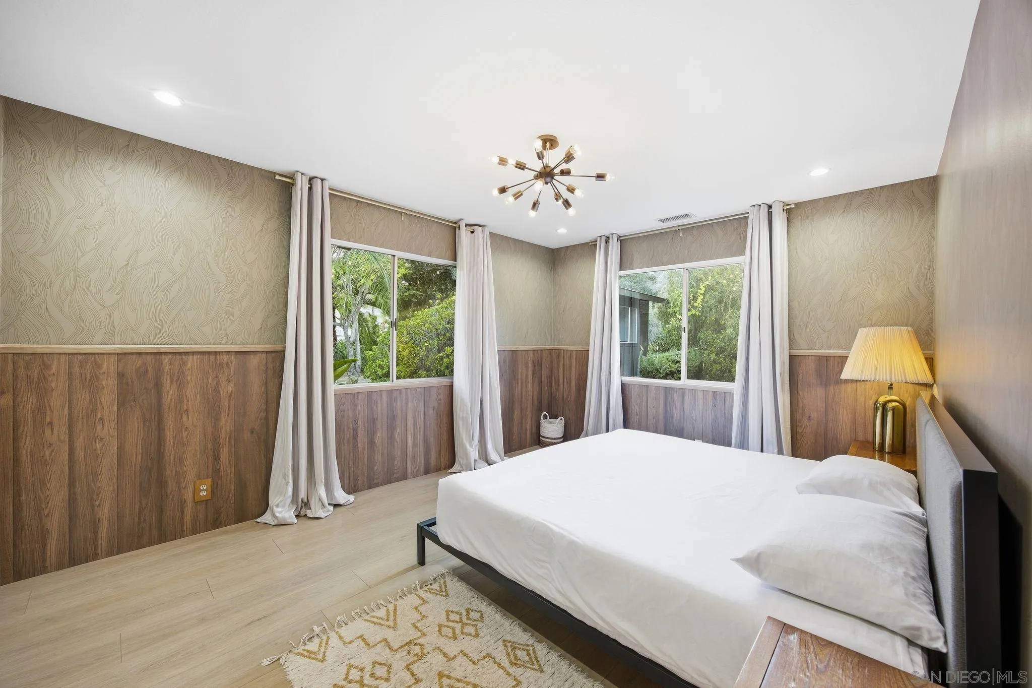 https://cdn.realtyfeed.com/cdn/127/260010605/5a93d7943b80e04aed642eae9180791e.webp