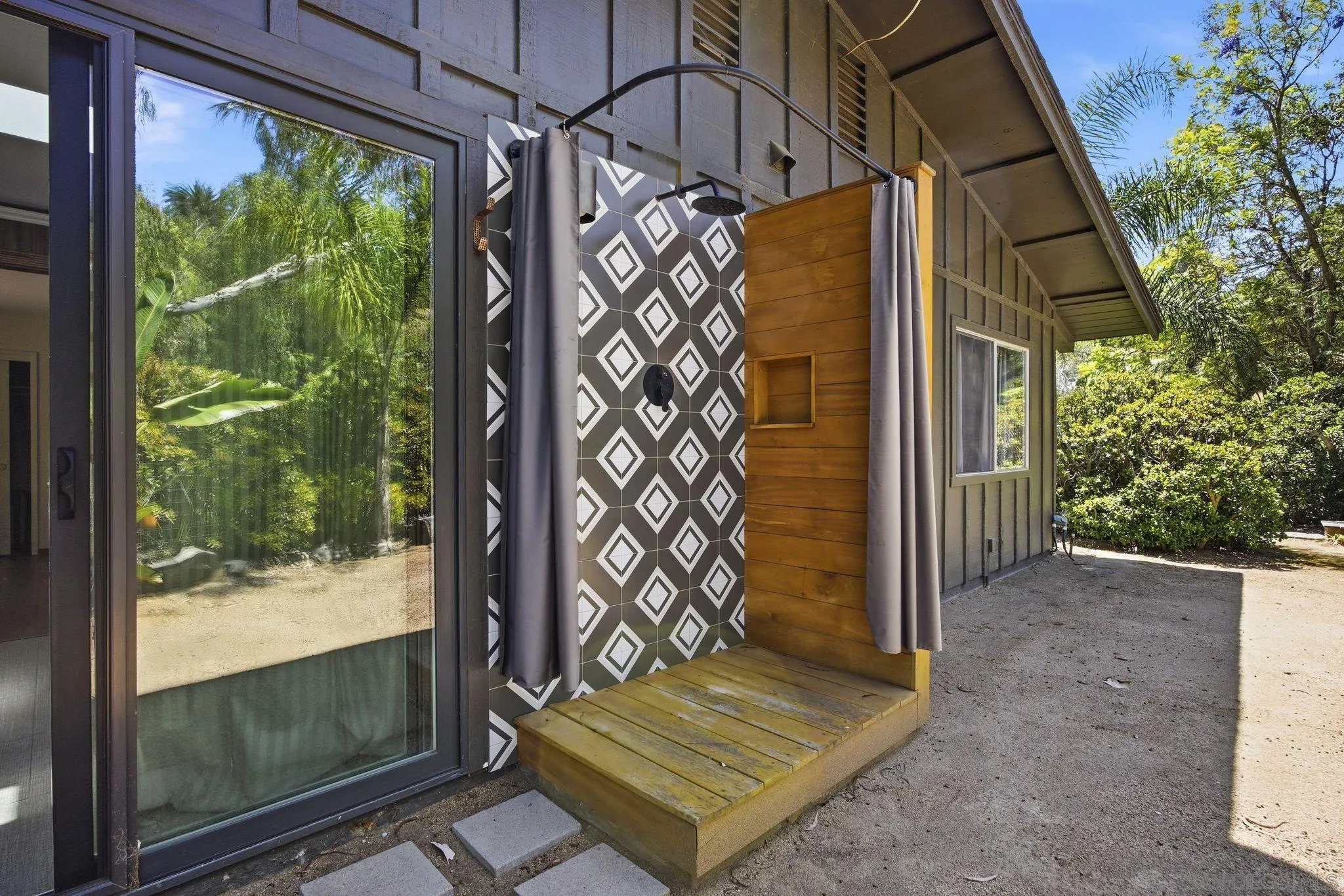 https://cdn.realtyfeed.com/cdn/127/260010605/f95407b8568fe5164173555b1384f935.webp