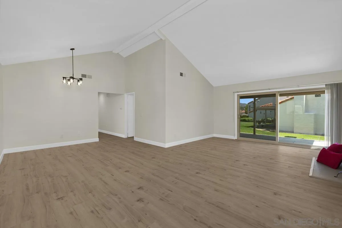 https://cdn.realtyfeed.com/cdn/127/260010608/0725f6ac32929be4f0ac01161c10c26e.webp