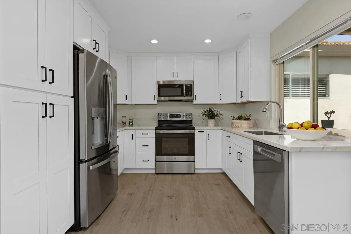 https://cdn.realtyfeed.com/cdn/127/260010608/4b577980cbb115780725299d53ee34e6.webp