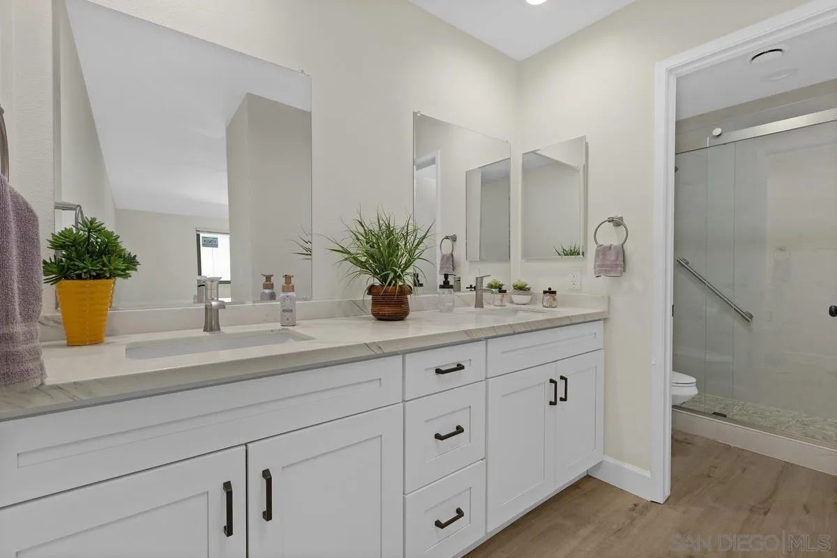 https://cdn.realtyfeed.com/cdn/127/260010608/51a1b979cacfa59447c731f0f284be19.webp