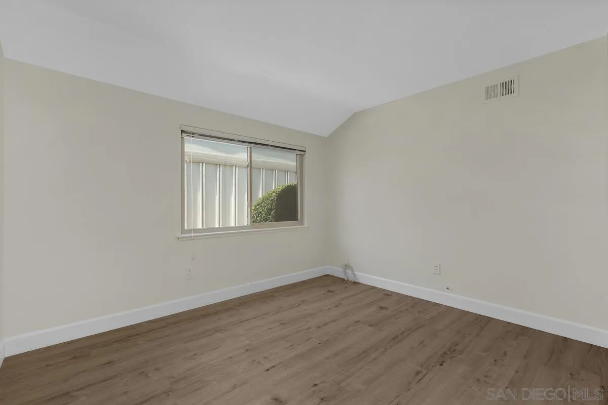 Photo #16: 260010608 Listing: Photo #16