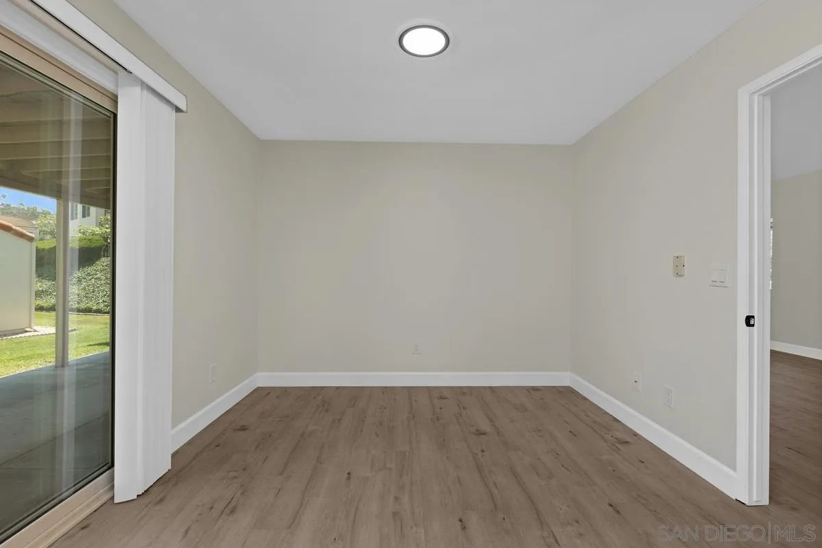Photo #15: 260010608 Listing: Photo #15