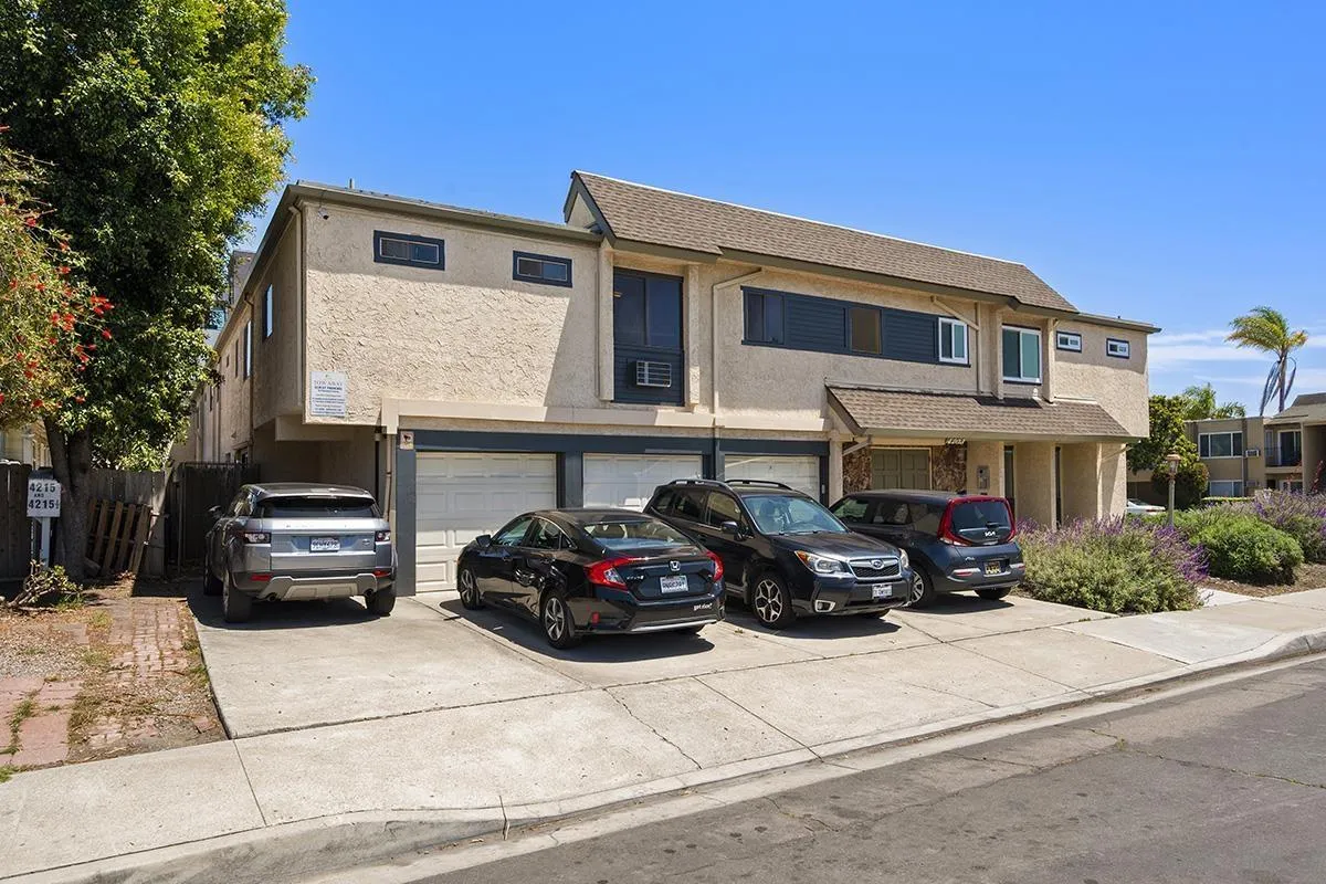 Photo #3: 260010609 Listing: Photo #3