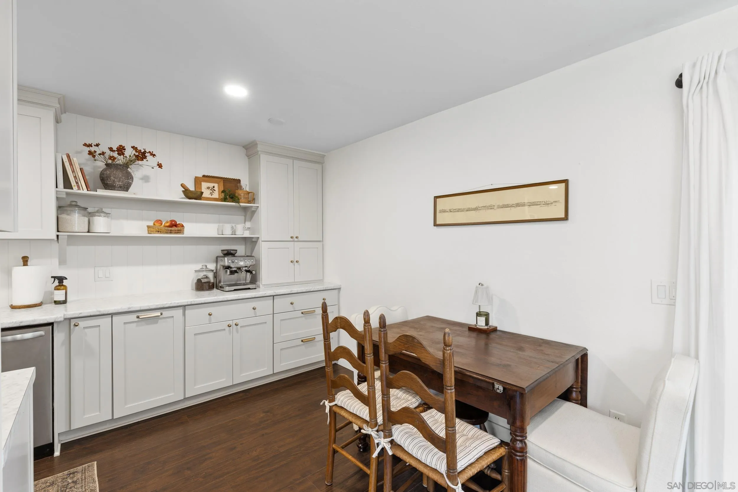 Photo #11: 260010612 Listing: Photo #11