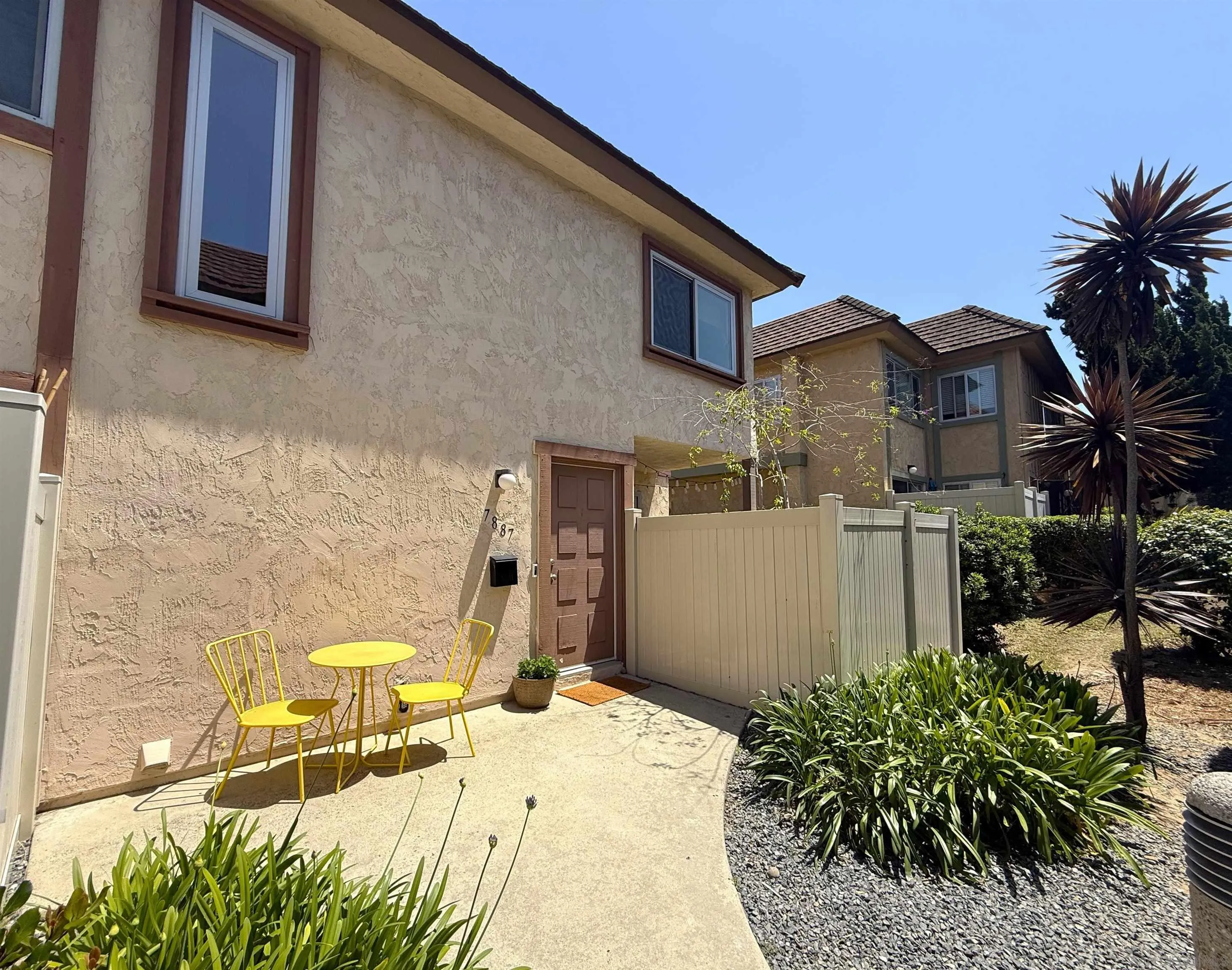 Photo #2: 260010612 Listing: Photo #2