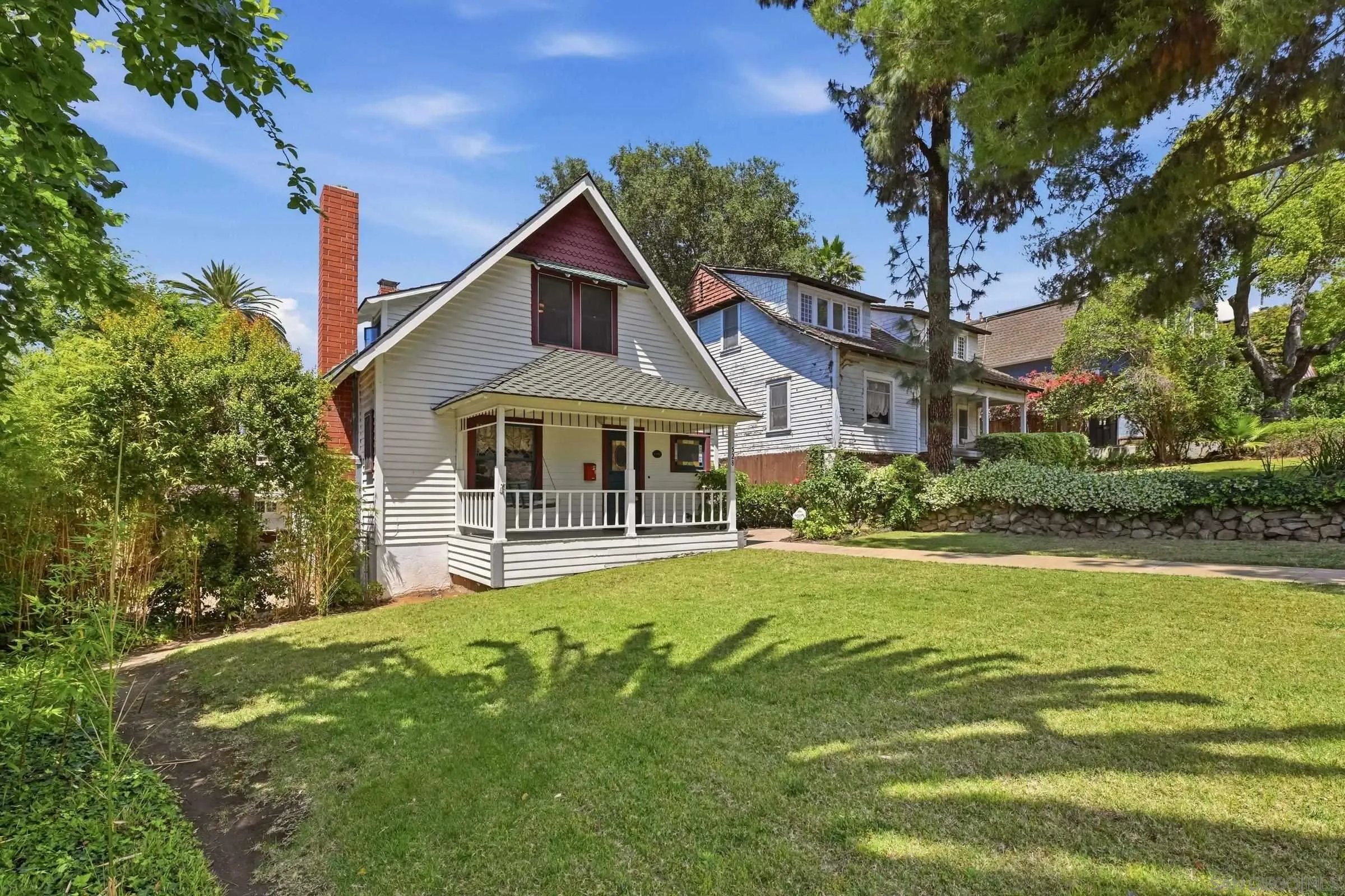 https://cdn.realtyfeed.com/cdn/127/260010618/5955be66f78f64aa978e3555eb67fb74.webp