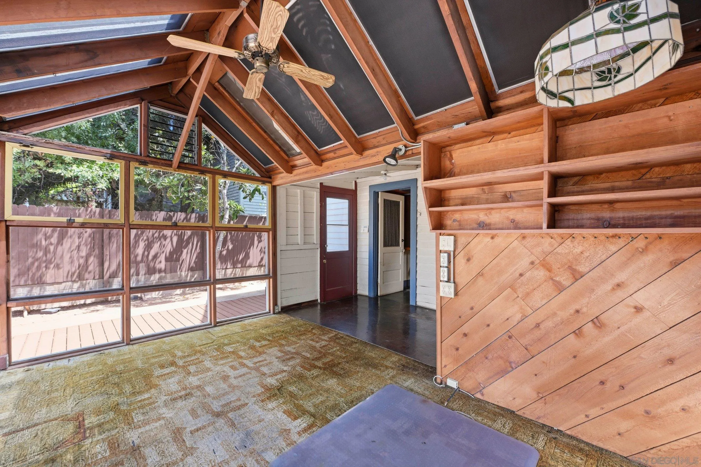 https://cdn.realtyfeed.com/cdn/127/260010618/e8b57e05d8ff9f7709672a4ffbb0f63f.webp