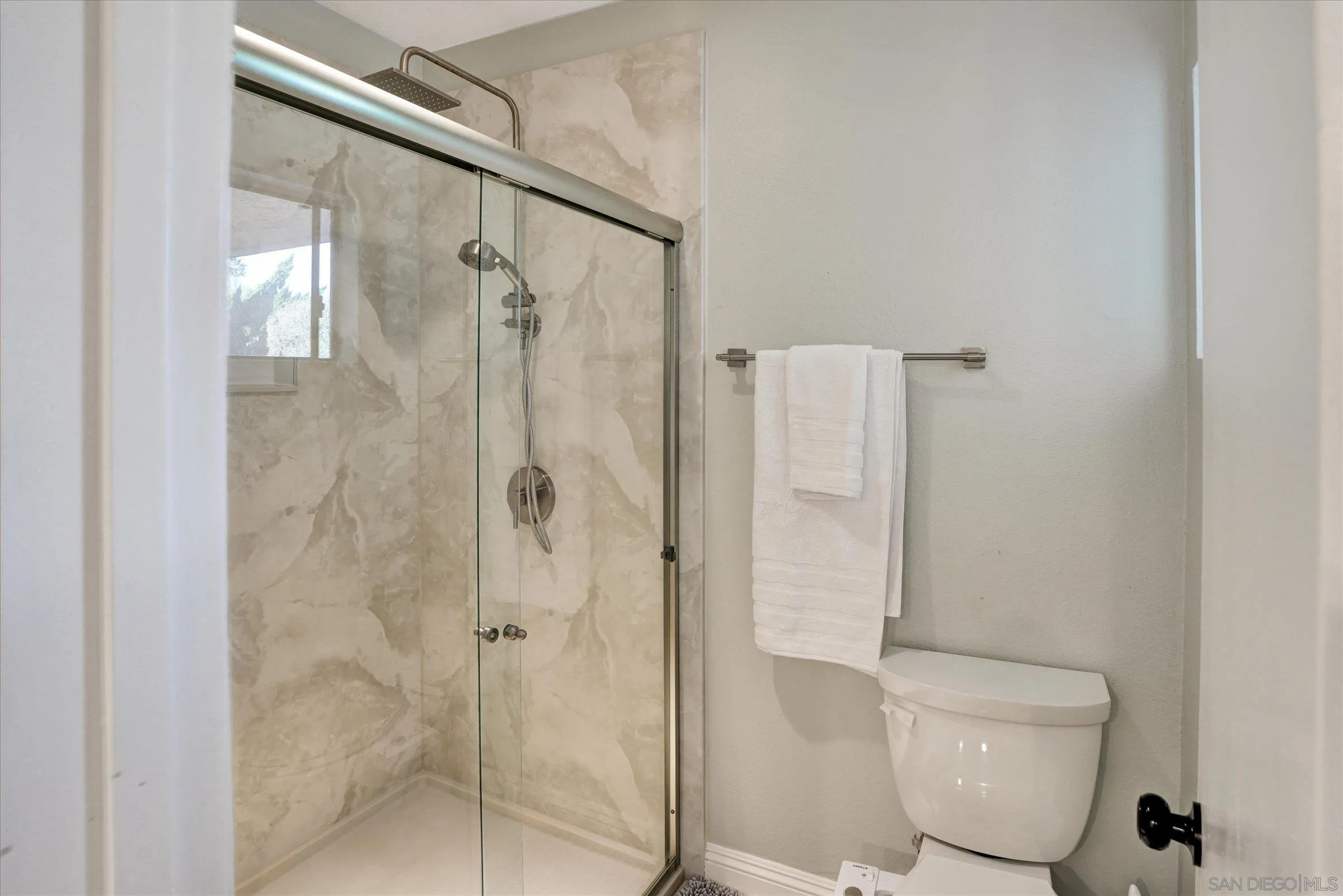 Photo #23: 260010626 Listing: Photo #23