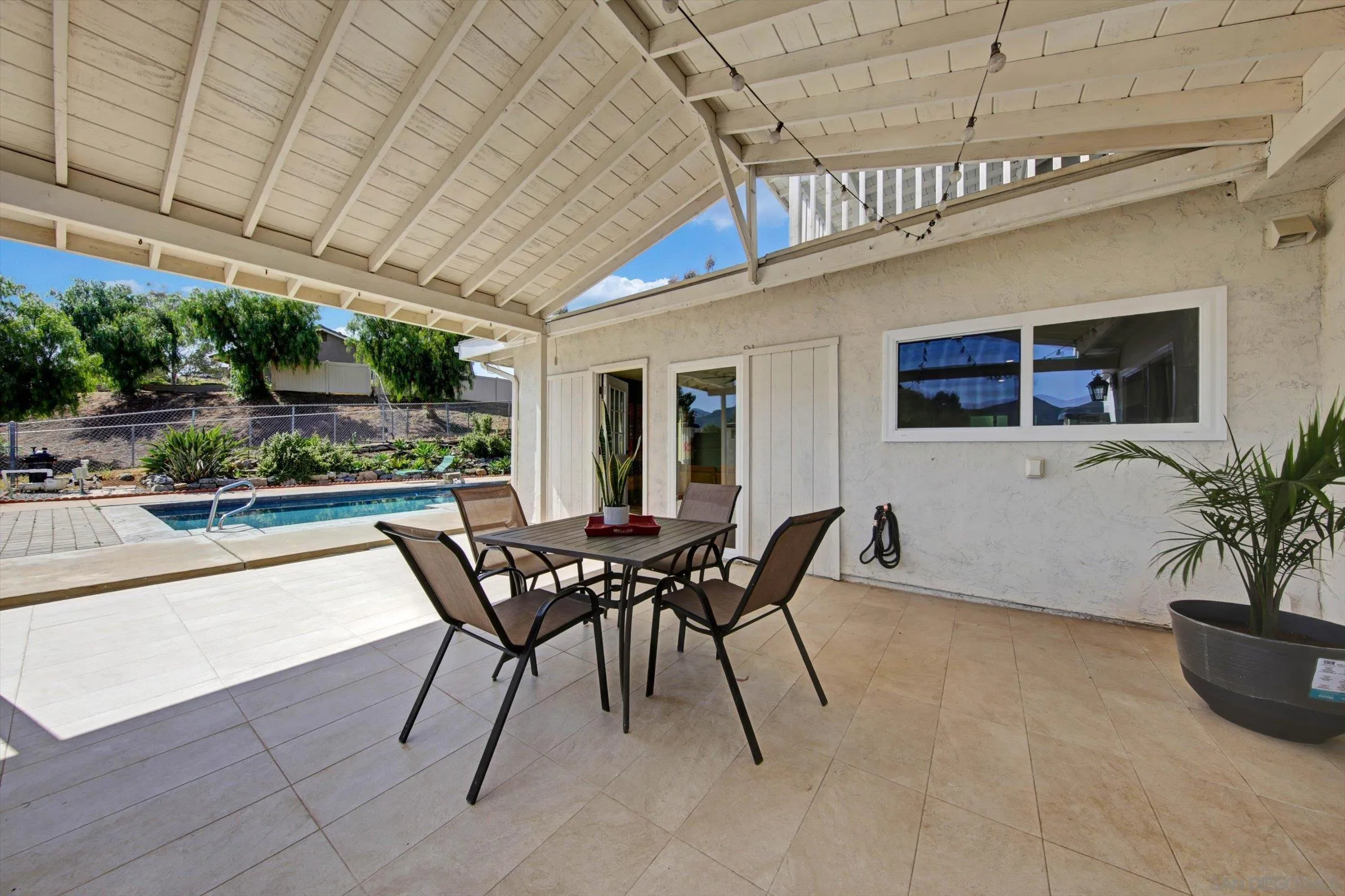 https://cdn.realtyfeed.com/cdn/127/260010631/14559a5c2047dd4b74606161d0b2a305.webp