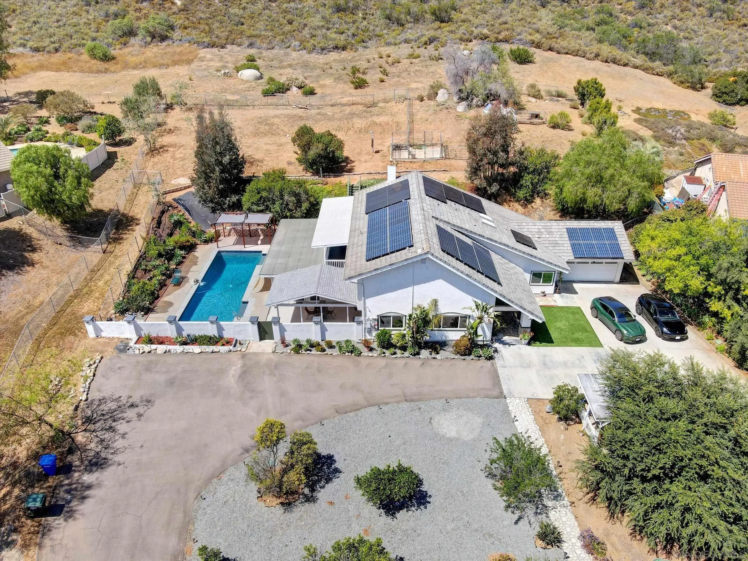 https://cdn.realtyfeed.com/cdn/127/260010631/699e27df74719406f547cb640813203a.webp
