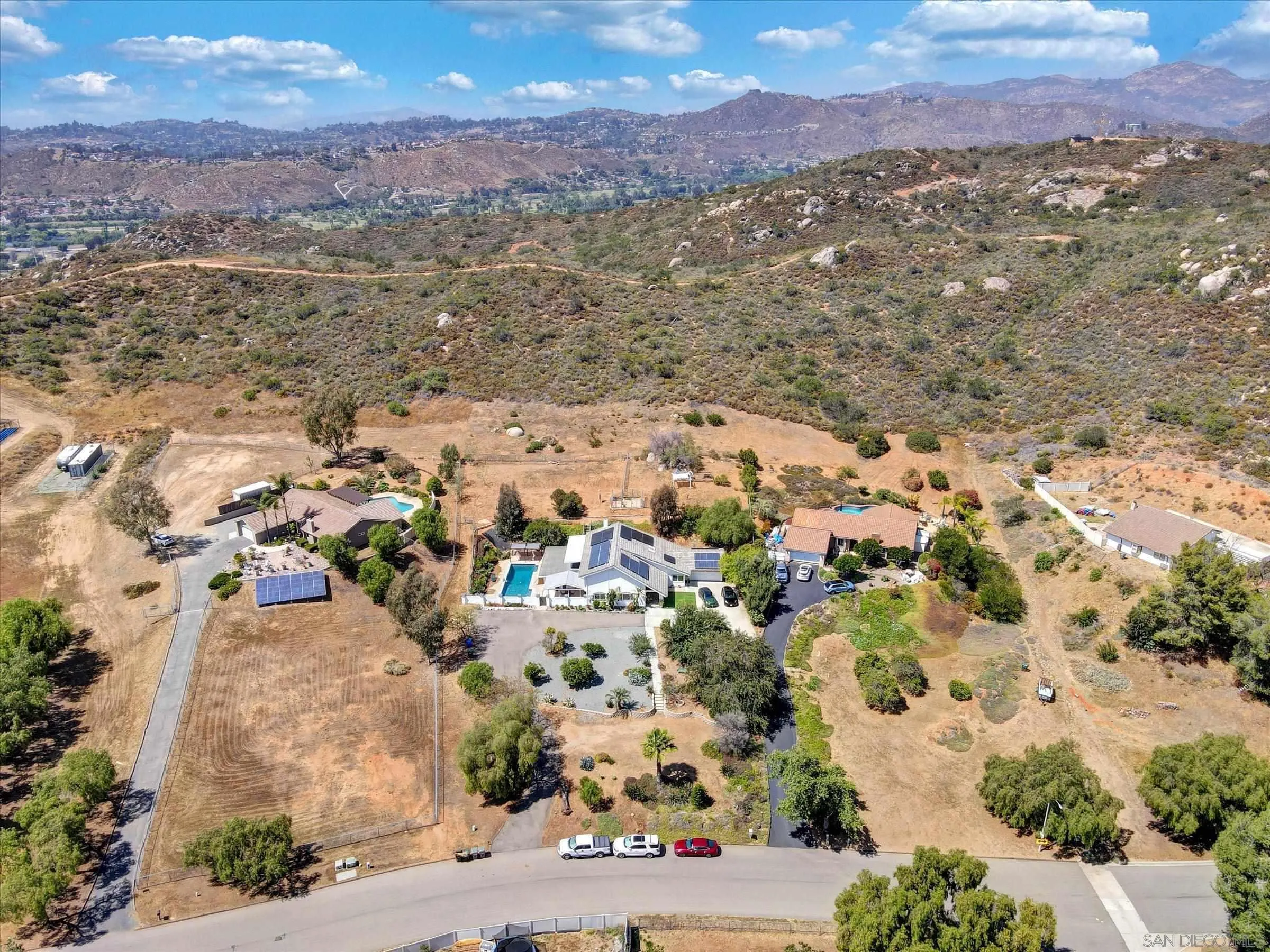 https://cdn.realtyfeed.com/cdn/127/260010631/771e5028dd295bf986c5f0e7d6a74cfe.webp