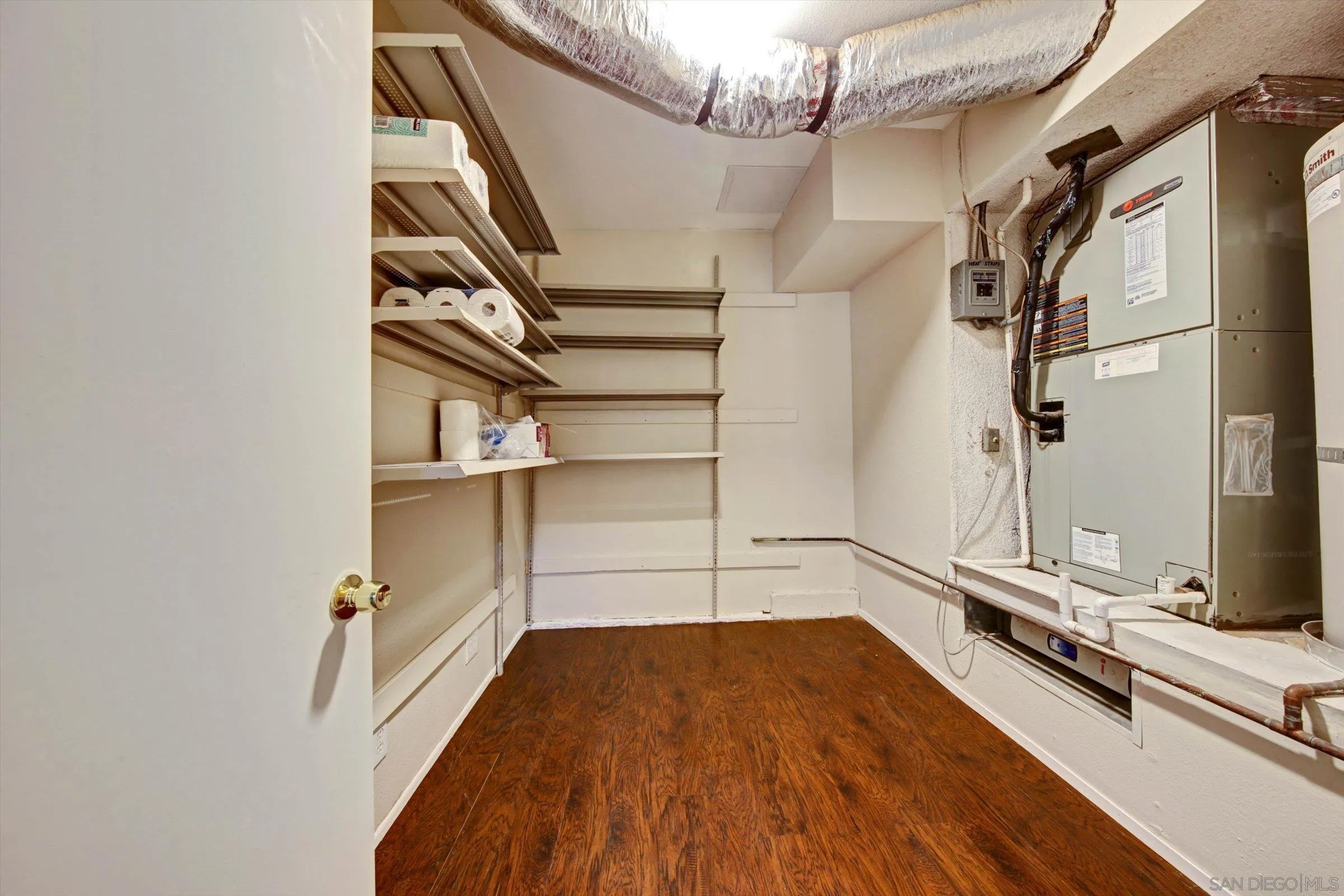 https://cdn.realtyfeed.com/cdn/127/260010631/7a7051607ab0ed3022a52088da6ecff7.webp