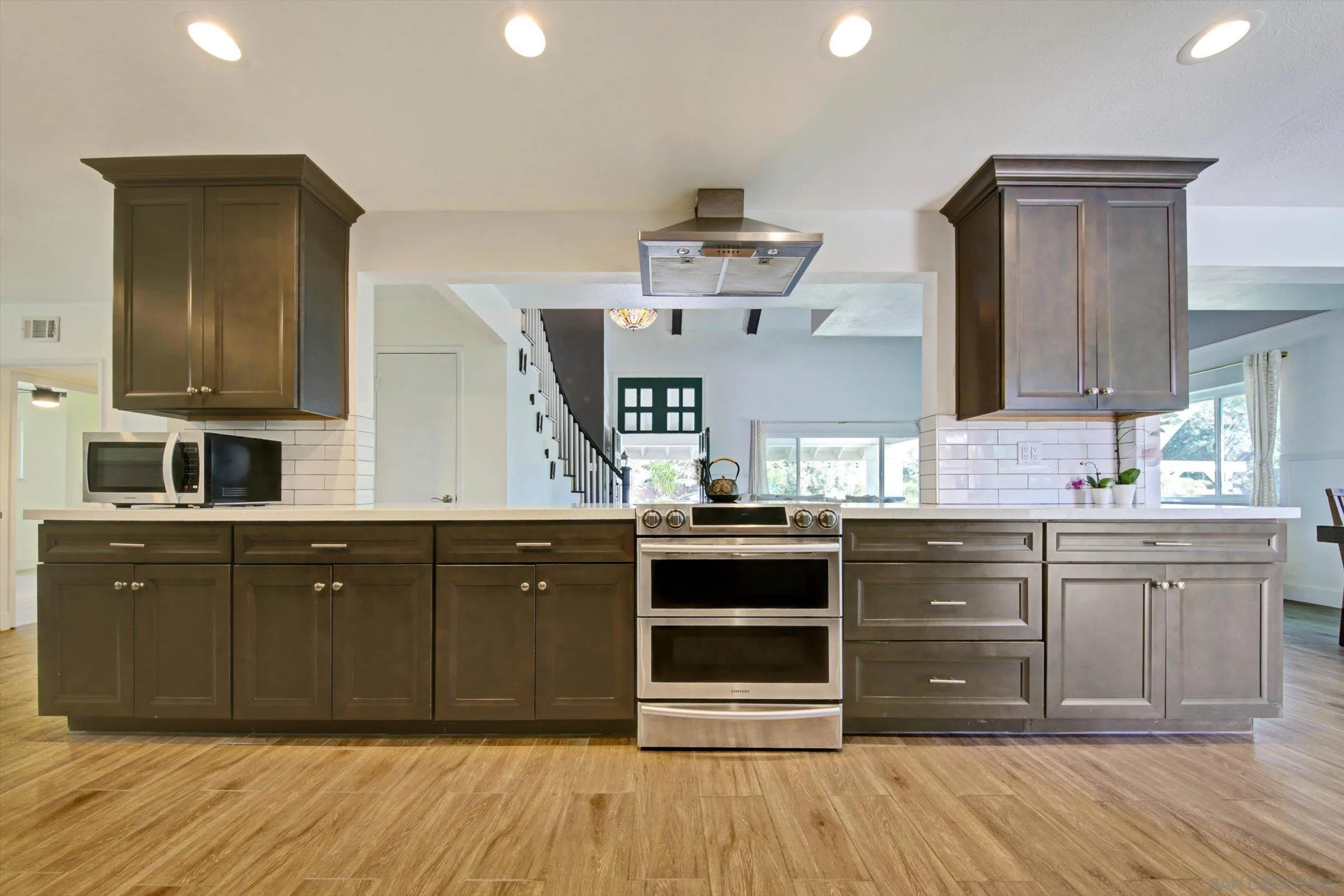 https://cdn.realtyfeed.com/cdn/127/260010631/a408e193027207fb2c3a7cc9dae0005f.webp