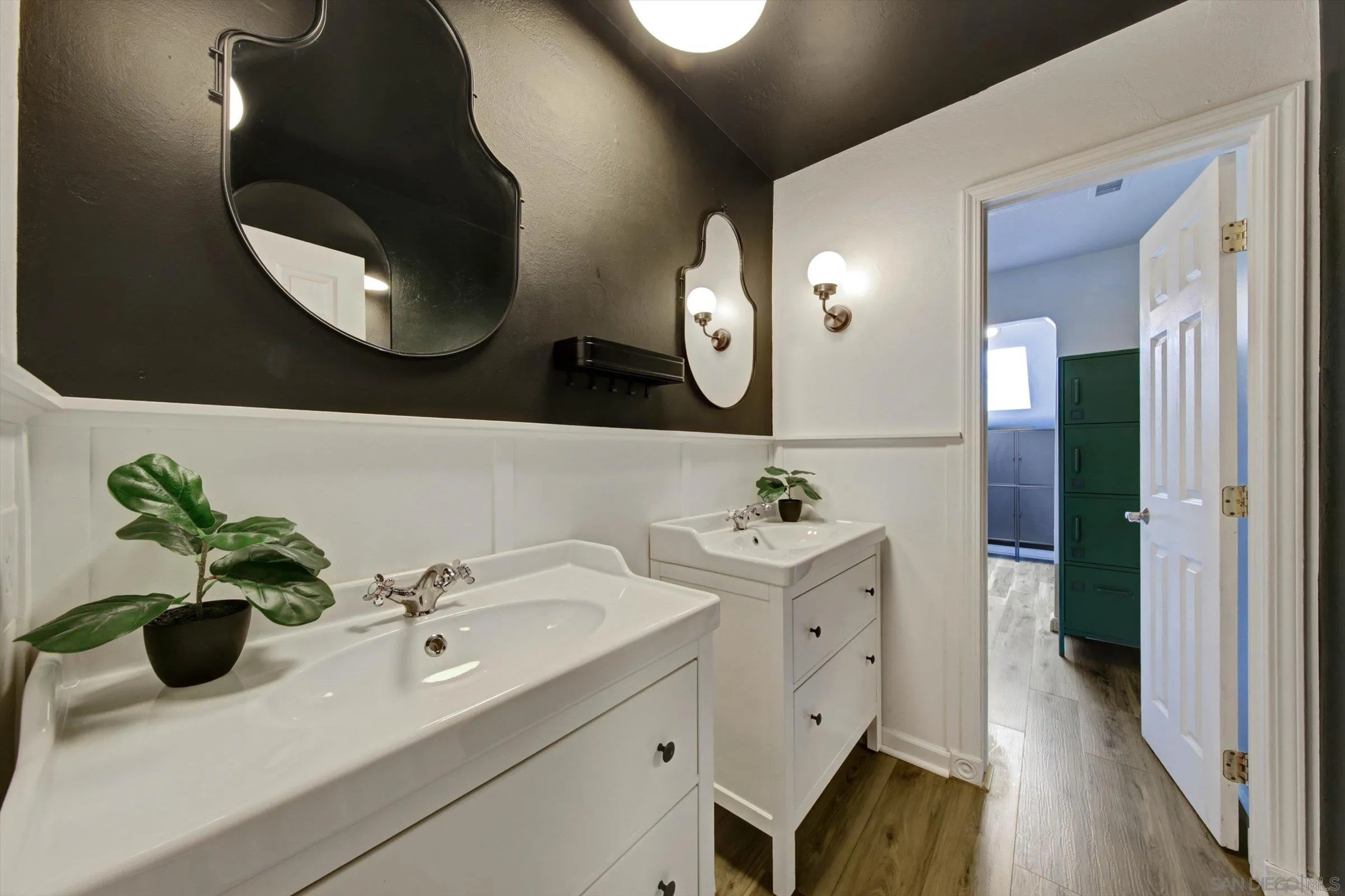 https://cdn.realtyfeed.com/cdn/127/260010631/bb4750a150db7214637985da585e9fe0.webp