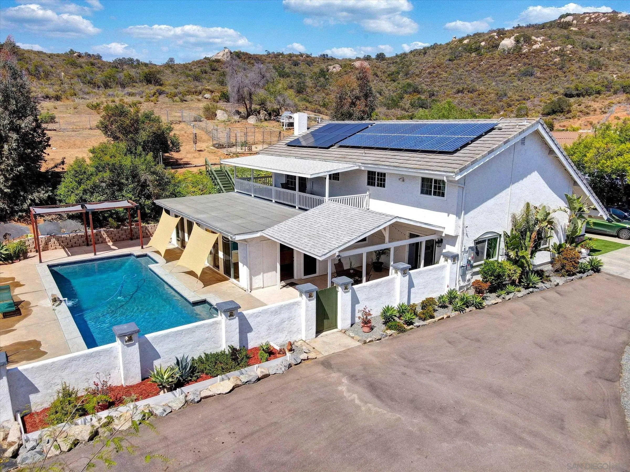 https://cdn.realtyfeed.com/cdn/127/260010631/ccecb171eca599d66086439ad81b0f5d.webp