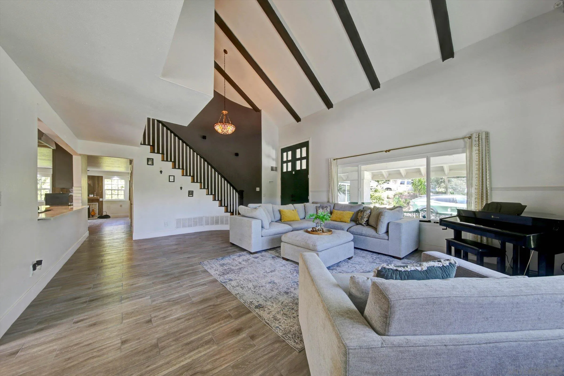 https://cdn.realtyfeed.com/cdn/127/260010631/d684819c3be43c6894a5e8a2f2eeab48.webp