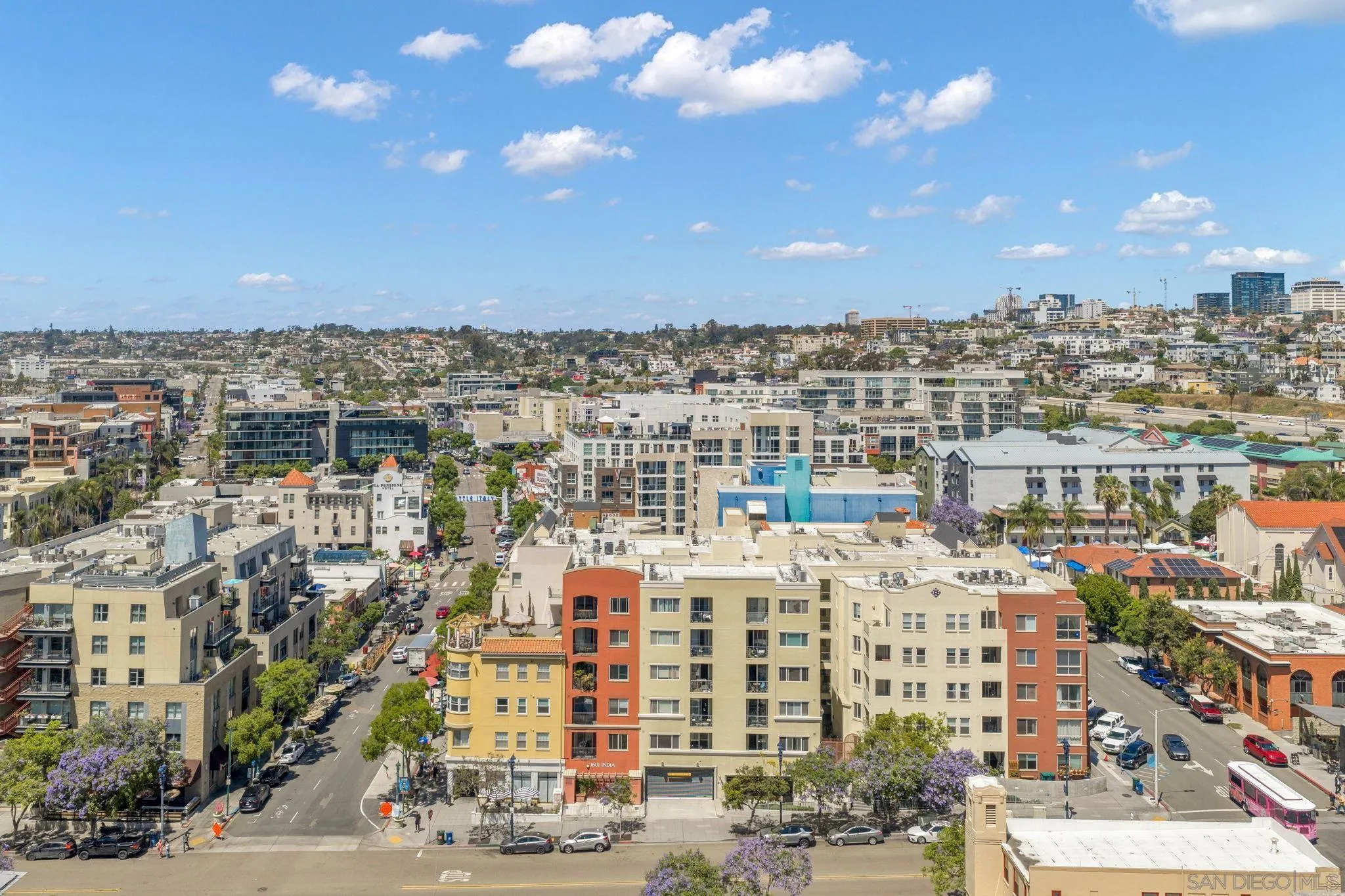 https://cdn.realtyfeed.com/cdn/127/260010632/0fa214af4ea34cfe36584f167a5a1c53.webp