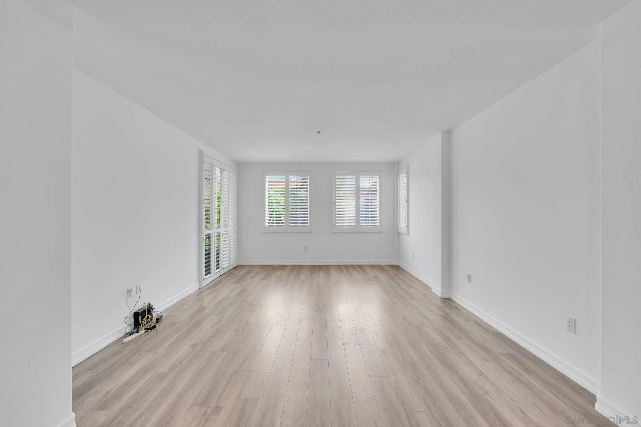 https://cdn.realtyfeed.com/cdn/127/260010632/f746aafac3ed2716fea7c23d300eb8a1.webp
