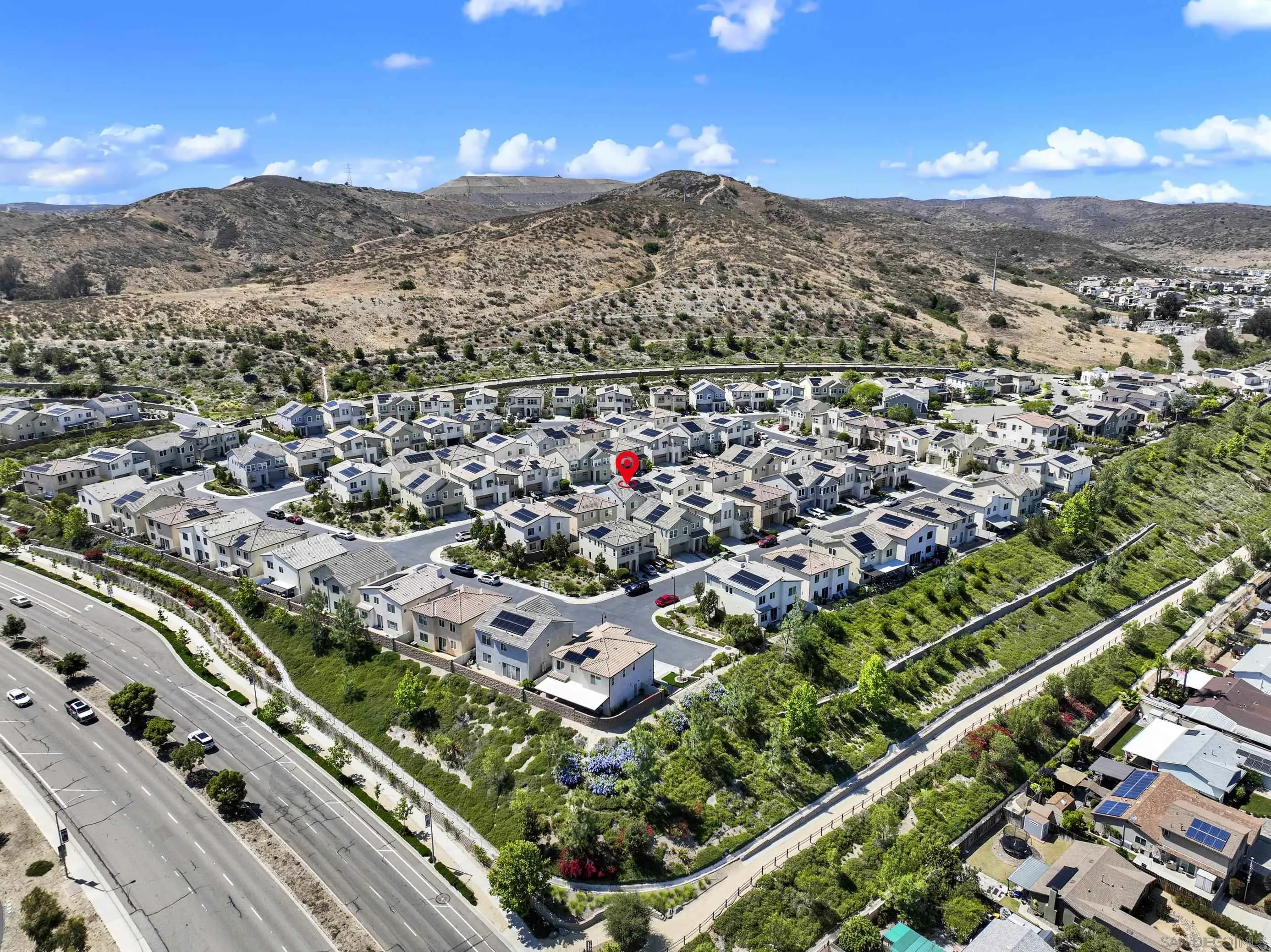 https://cdn.realtyfeed.com/cdn/127/260010650/05831ca8fddd972f8bb44ff5030d6471.webp