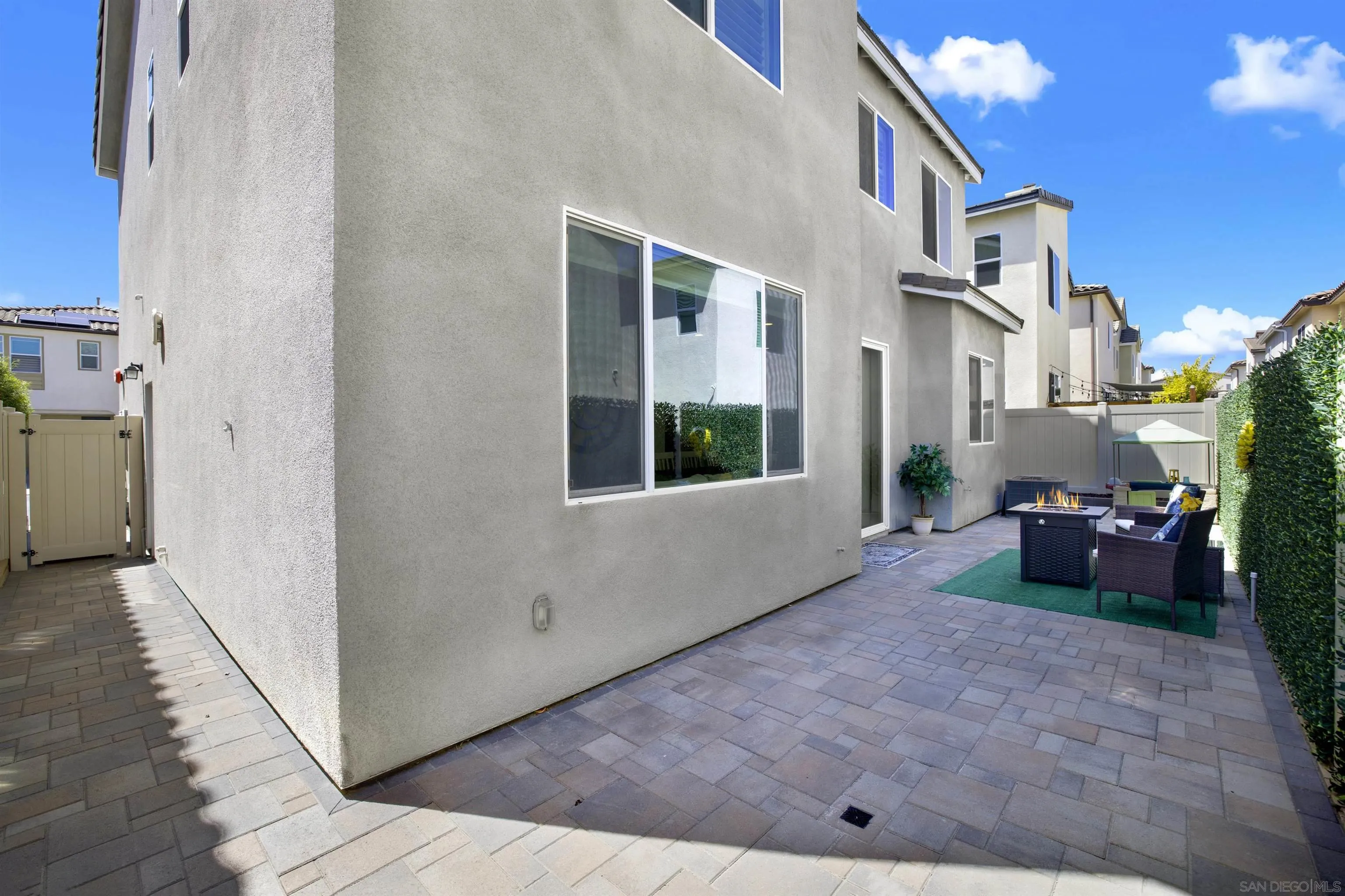 https://cdn.realtyfeed.com/cdn/127/260010650/0e4860de5615e671e93322d3540a9d59.webp