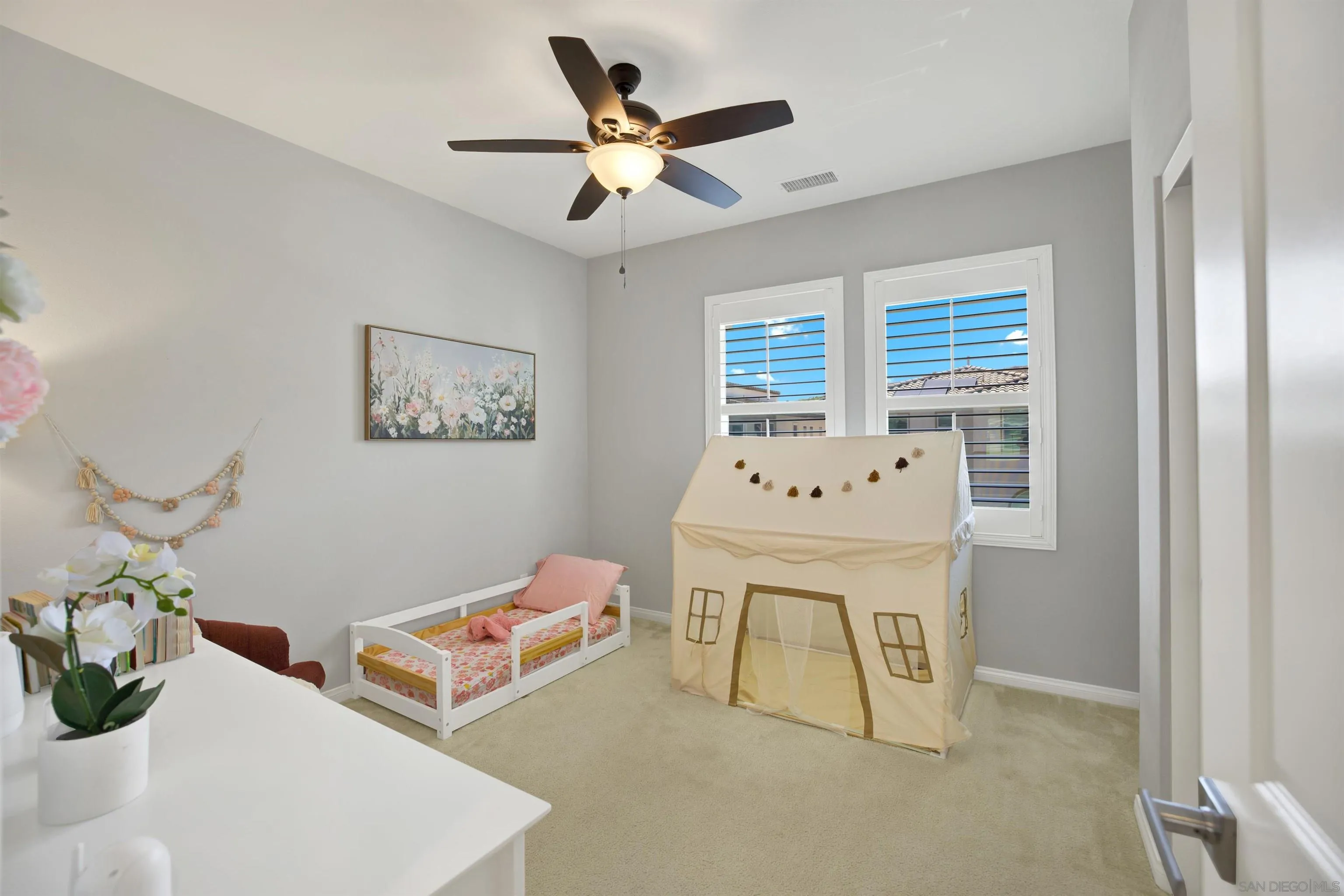https://cdn.realtyfeed.com/cdn/127/260010650/0ff64b5f8929bb52b86595c5357a02d0.webp