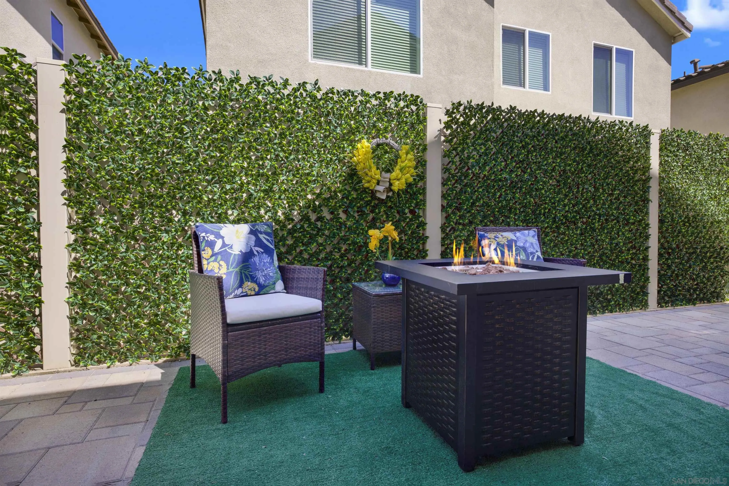 https://cdn.realtyfeed.com/cdn/127/260010650/5f9de10bd73585104f916338ce681006.webp